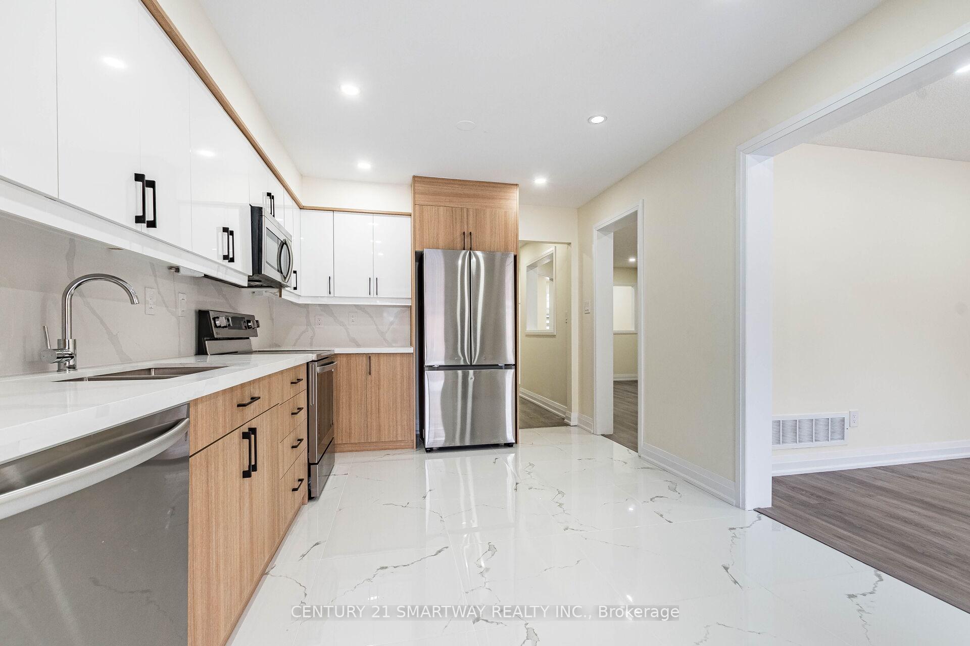 Photo 15 of 212 Twin Pines Crescent, Brampton, Northwest Sandalwood Parkway — HOMEH