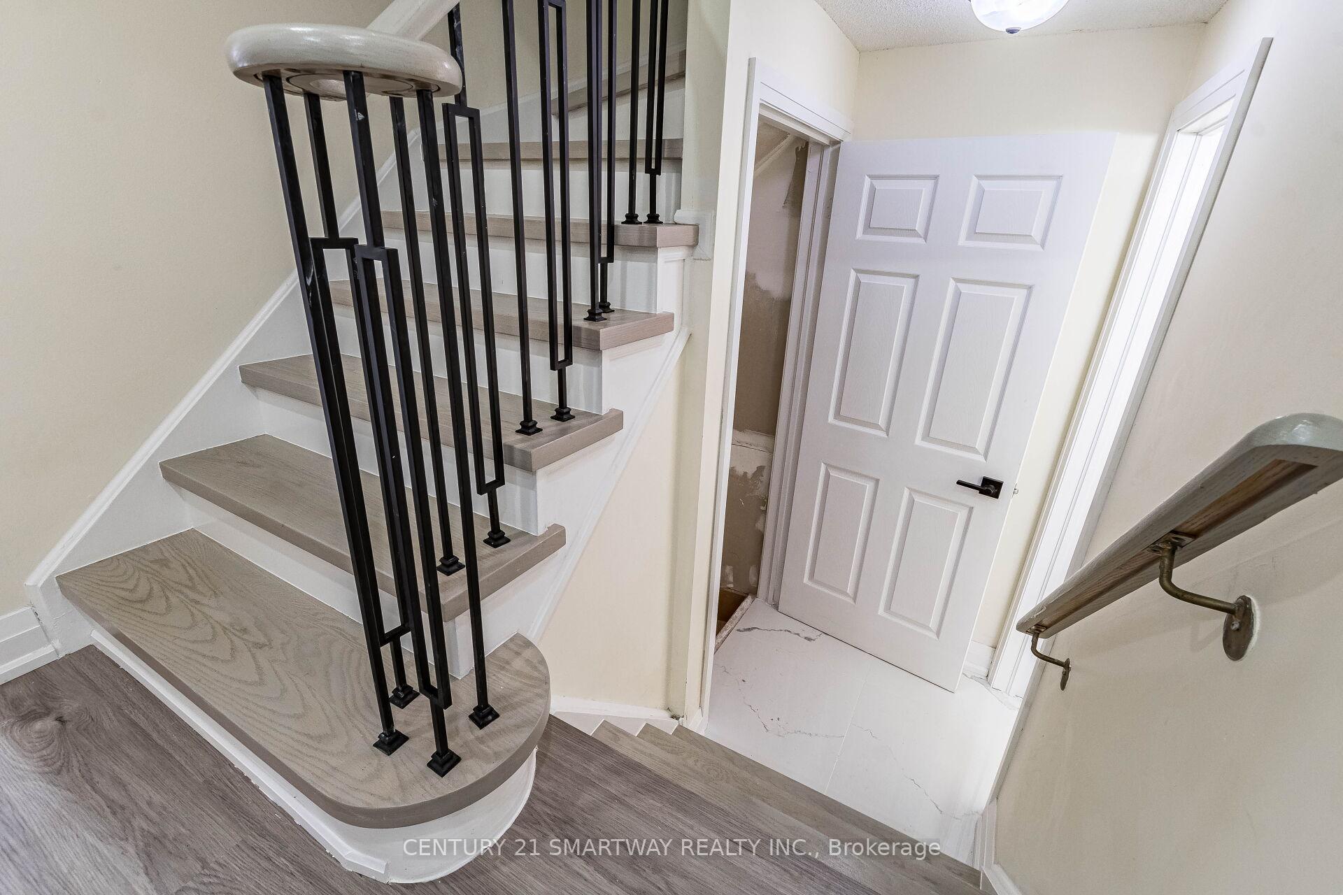 Photo 19 of 212 Twin Pines Crescent, Brampton, Northwest Sandalwood Parkway — HOMEH