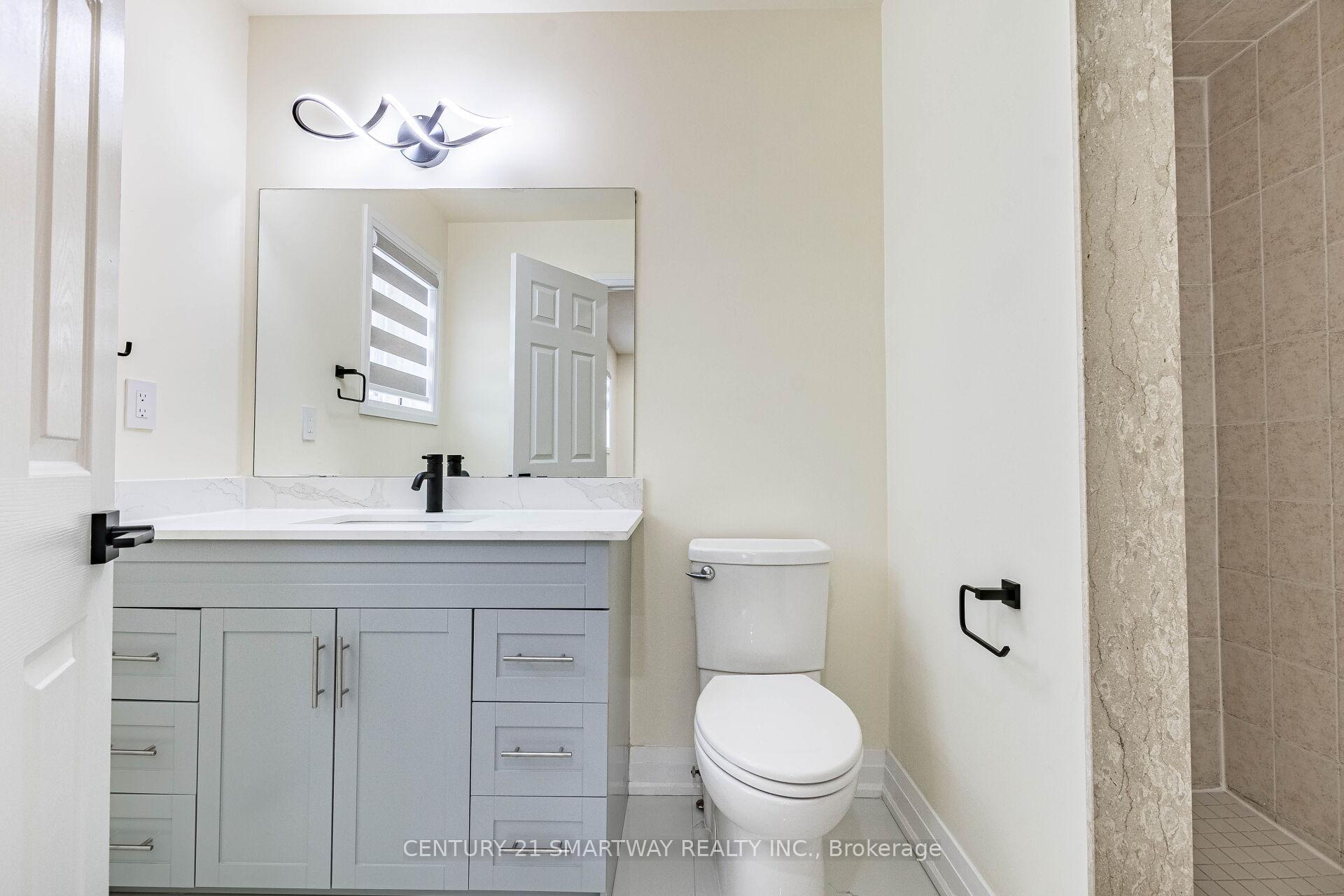 Photo 25 of 212 Twin Pines Crescent, Brampton, Northwest Sandalwood Parkway — HOMEH