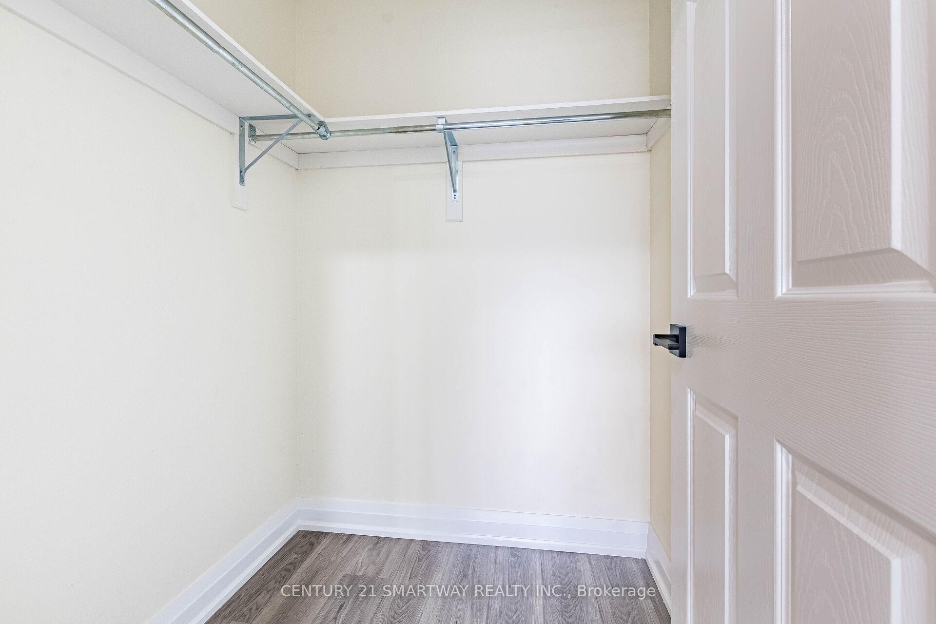 Photo 27 of 212 Twin Pines Crescent, Brampton, Northwest Sandalwood Parkway — HOMEH