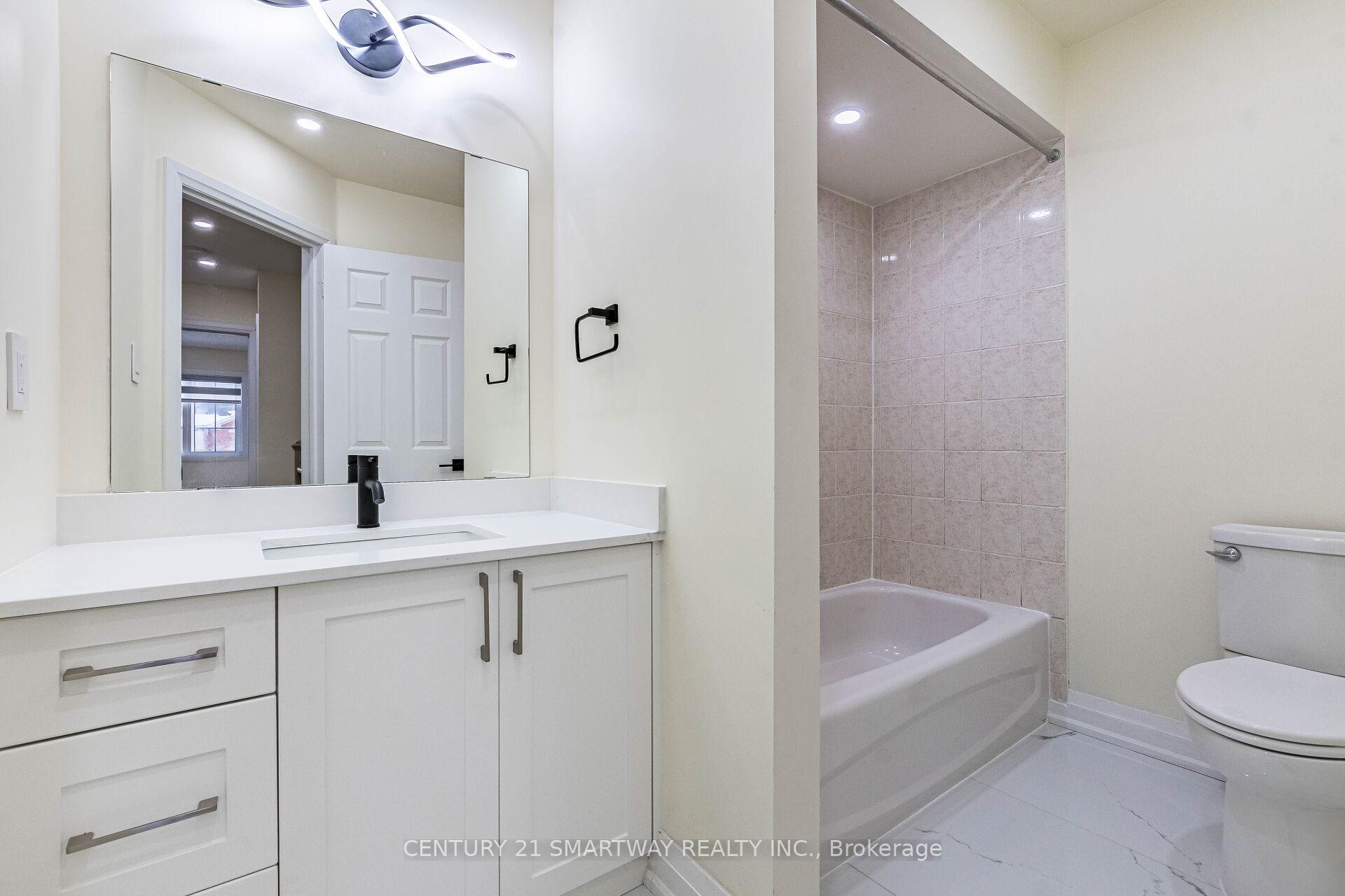 Photo 33 of 212 Twin Pines Crescent, Brampton, Northwest Sandalwood Parkway — HOMEH