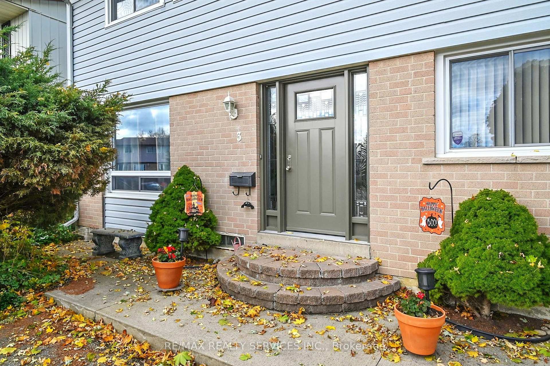 Photo 5 of 3 Jody Court, Brampton, Northgate — HOMEH