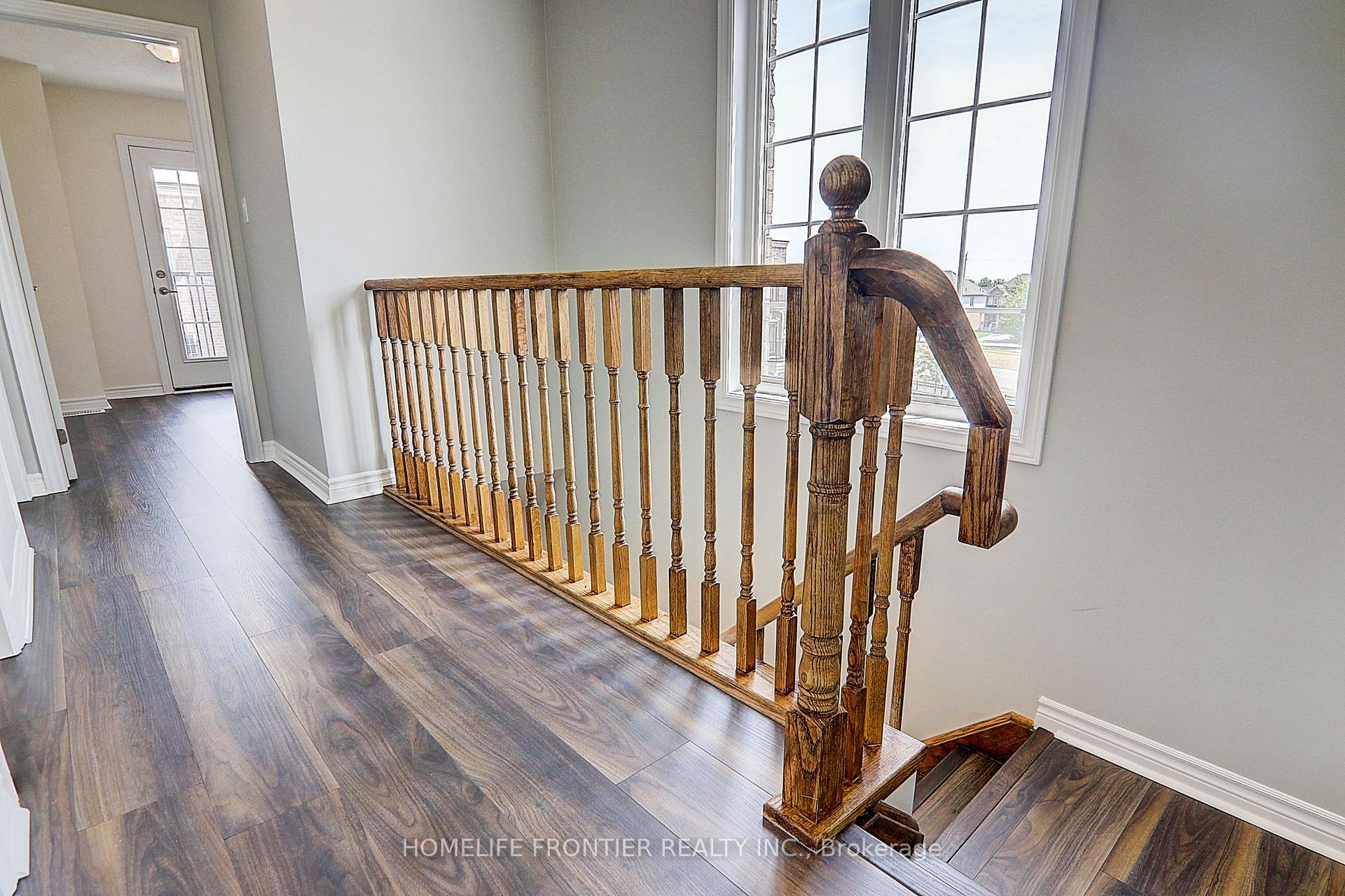 Photo 21 of 53 Ferris Square, Clarington, Courtice — HOMEH