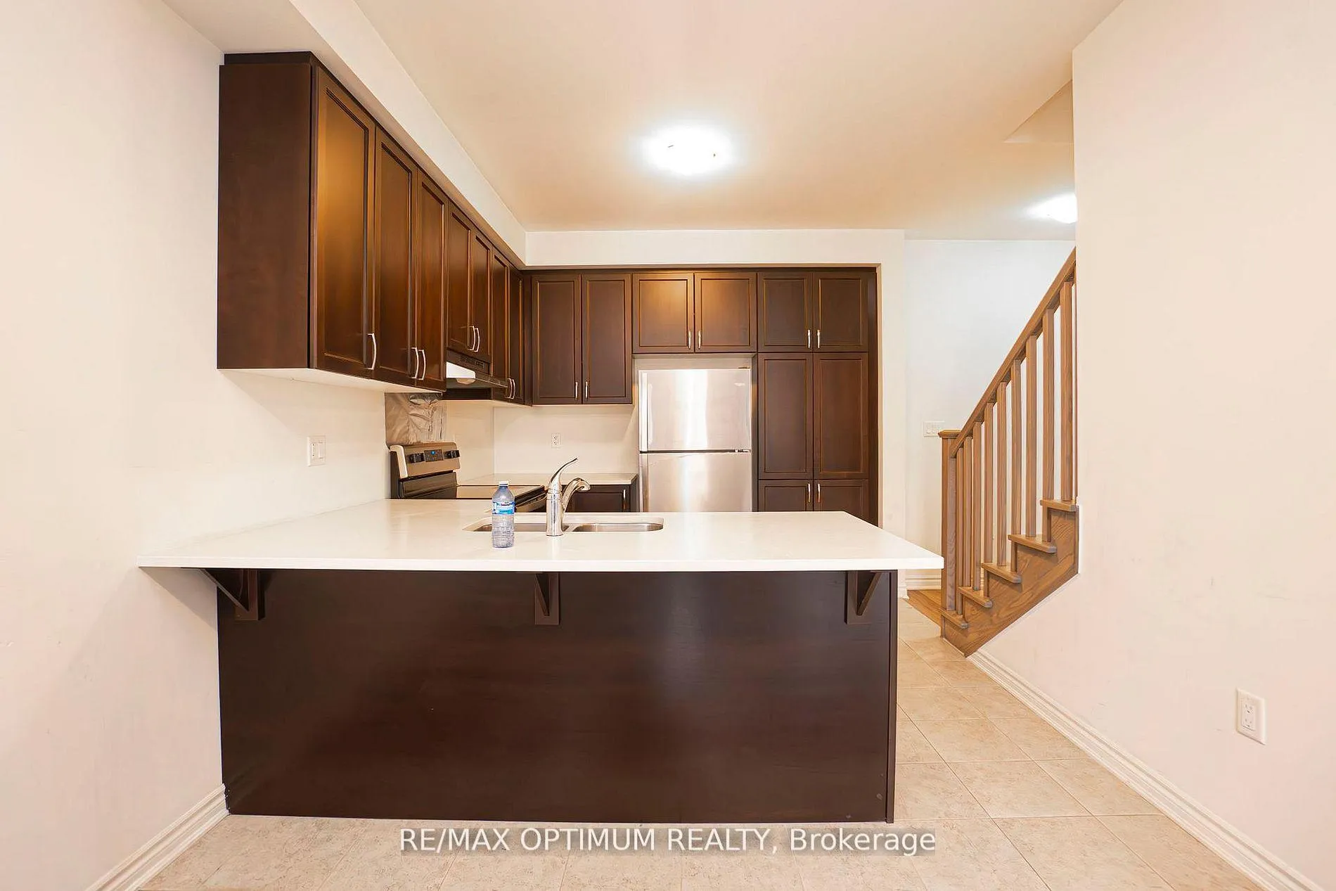 Photo 8 of 167 Keppel Circle, Brampton, Northwest Brampton — HOMEH