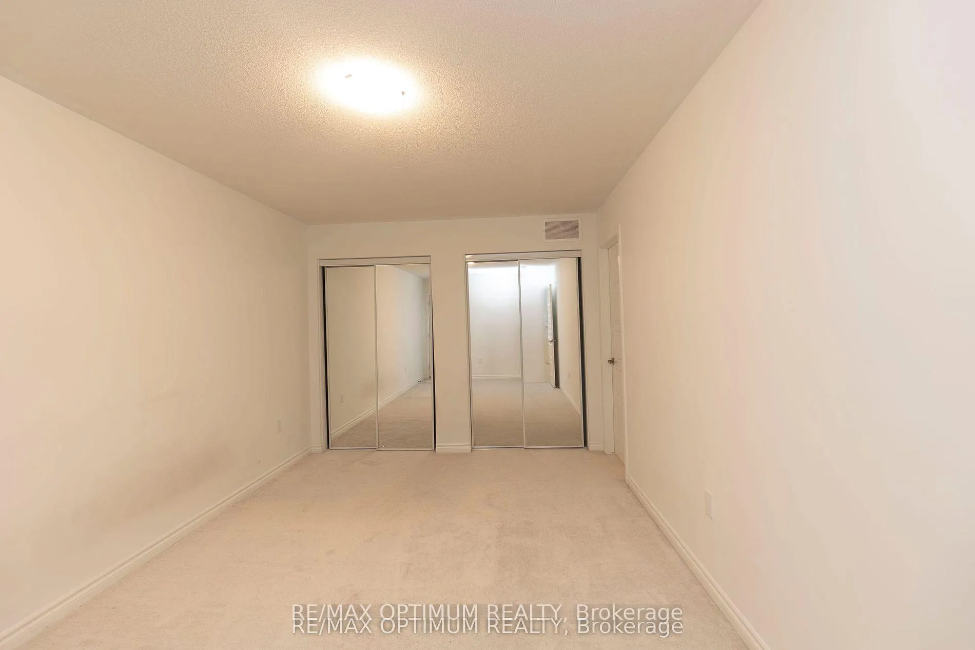 Photo 13 of 167 Keppel Circle, Brampton, Northwest Brampton — HOMEH