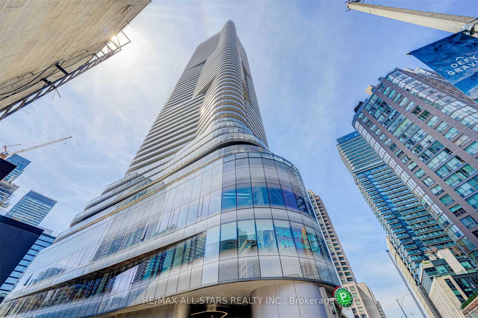 Front of Unit 1313, 11 Wellesley Street W