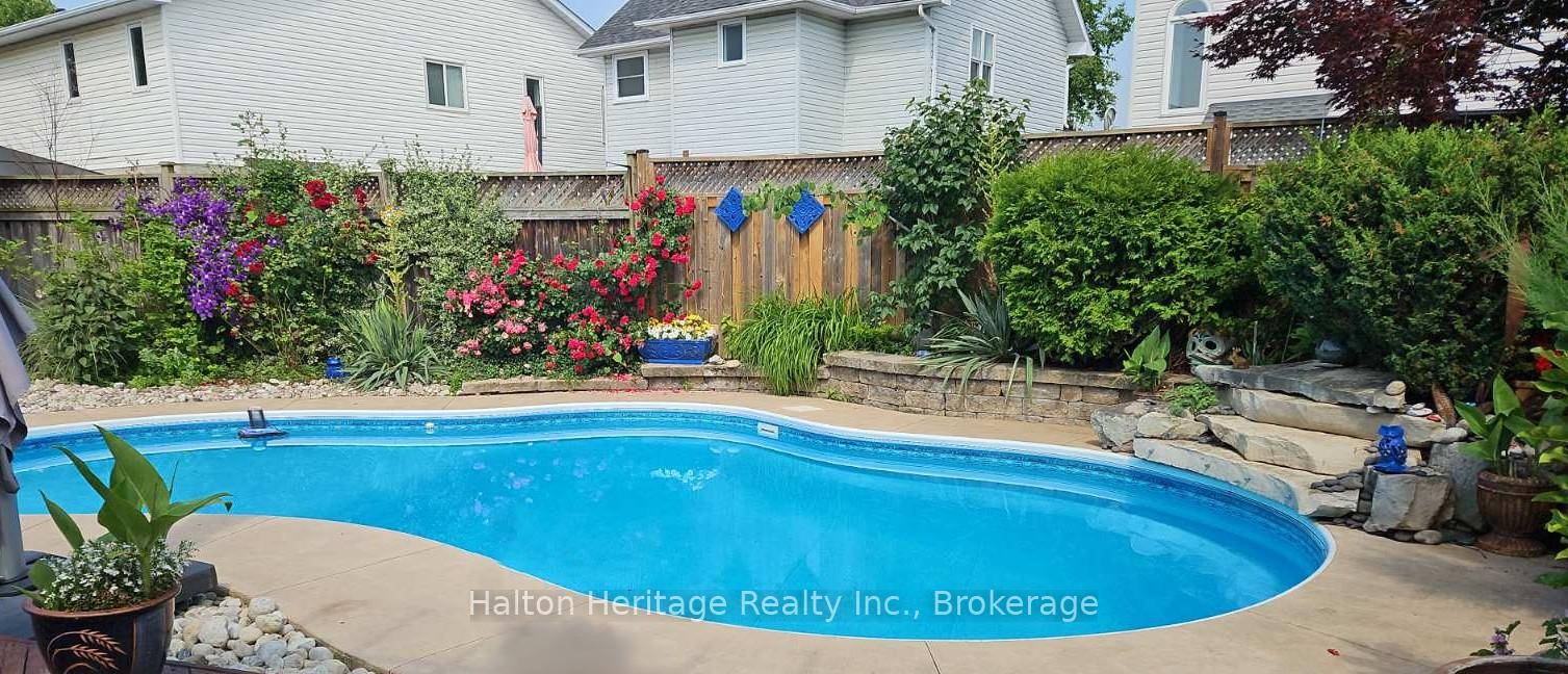 Photo 32 of 57 Longyear Drive, Hamilton, Waterdown — HOMEH