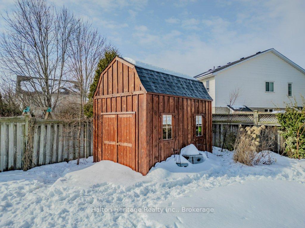 Photo 37 of 57 Longyear Drive, Hamilton, Waterdown — HOMEH