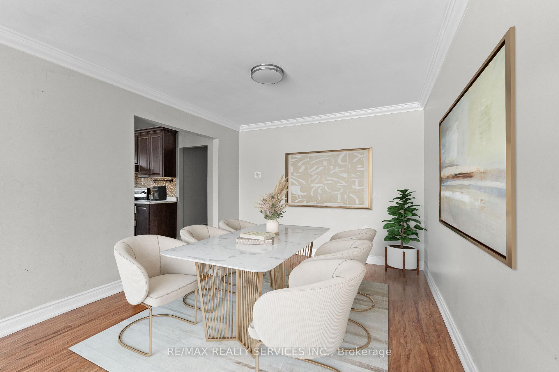 Photo 4 of 10 Royal Salisbury Way, Brampton, Madoc — HOMEH