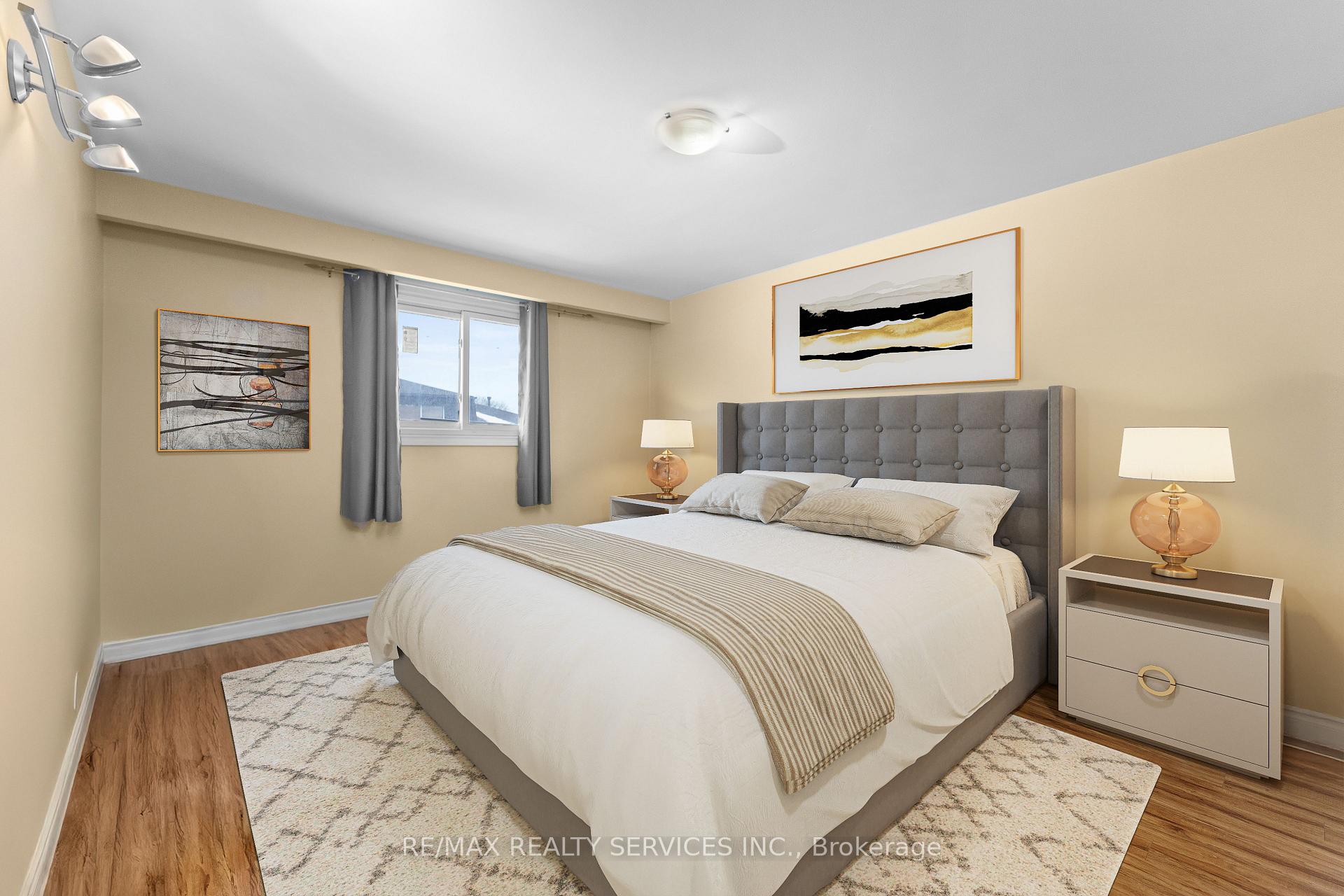 Photo 8 of 10 Royal Salisbury Way, Brampton, Madoc — HOMEH