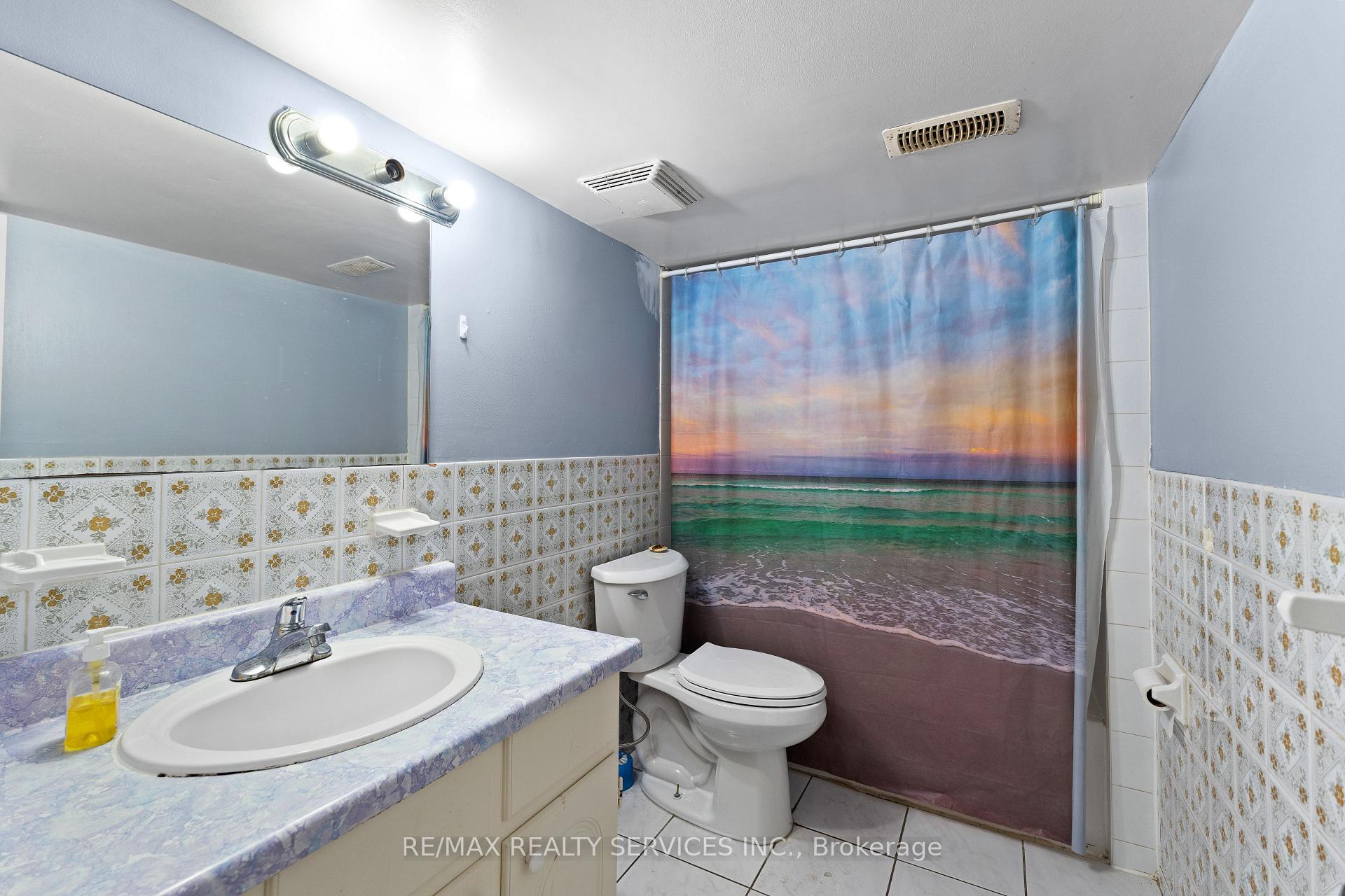 Photo 16 of 10 Royal Salisbury Way, Brampton, Madoc — HOMEH