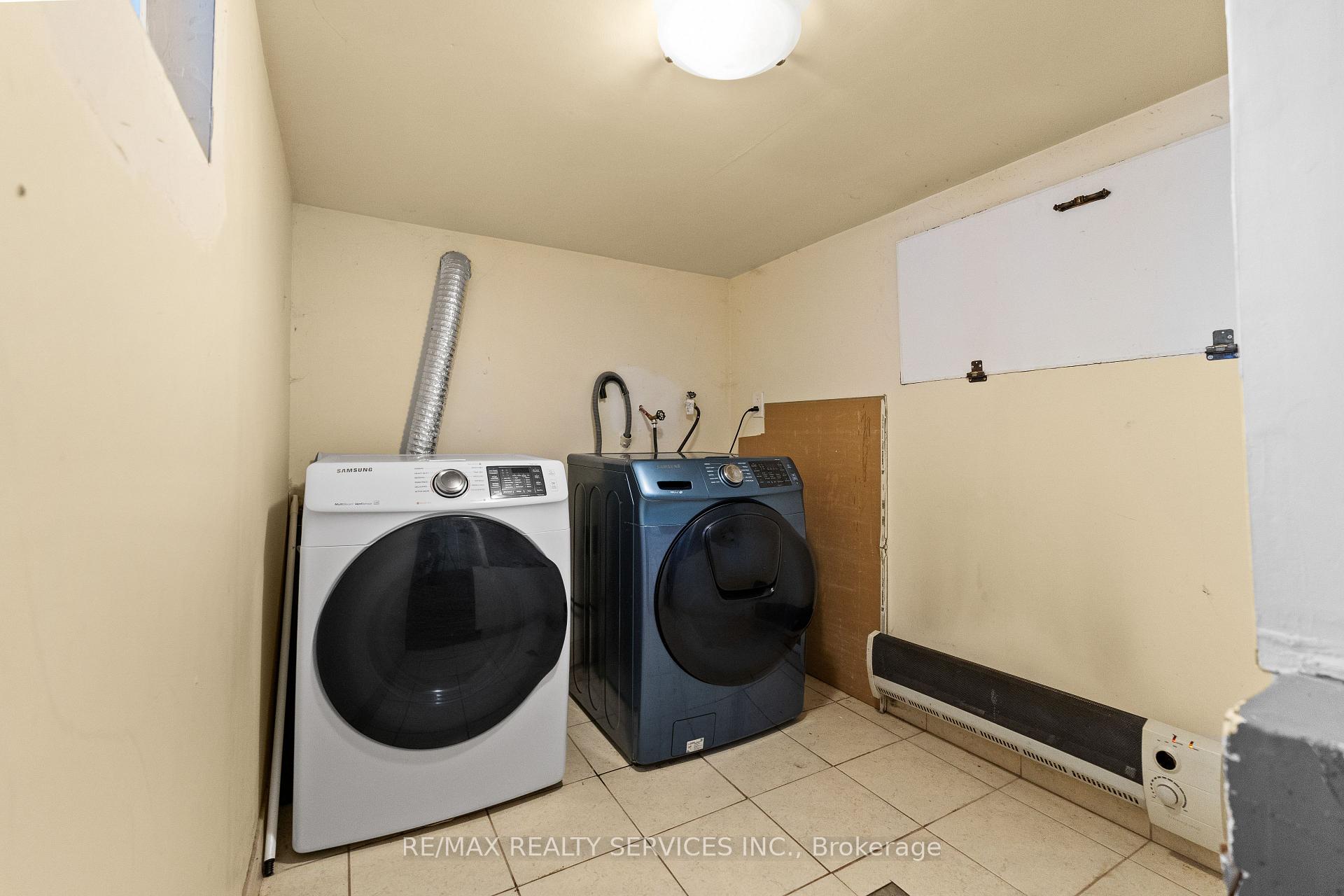 Photo 19 of 10 Royal Salisbury Way, Brampton, Madoc — HOMEH