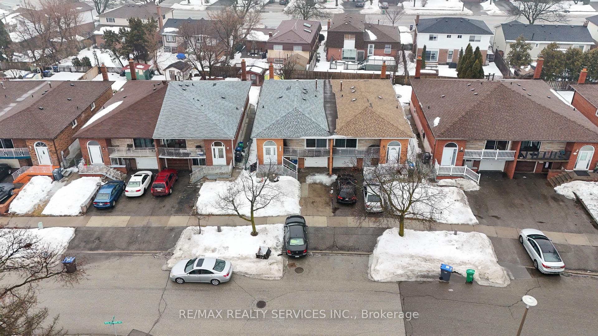 Photo 20 of 10 Royal Salisbury Way, Brampton, Madoc — HOMEH