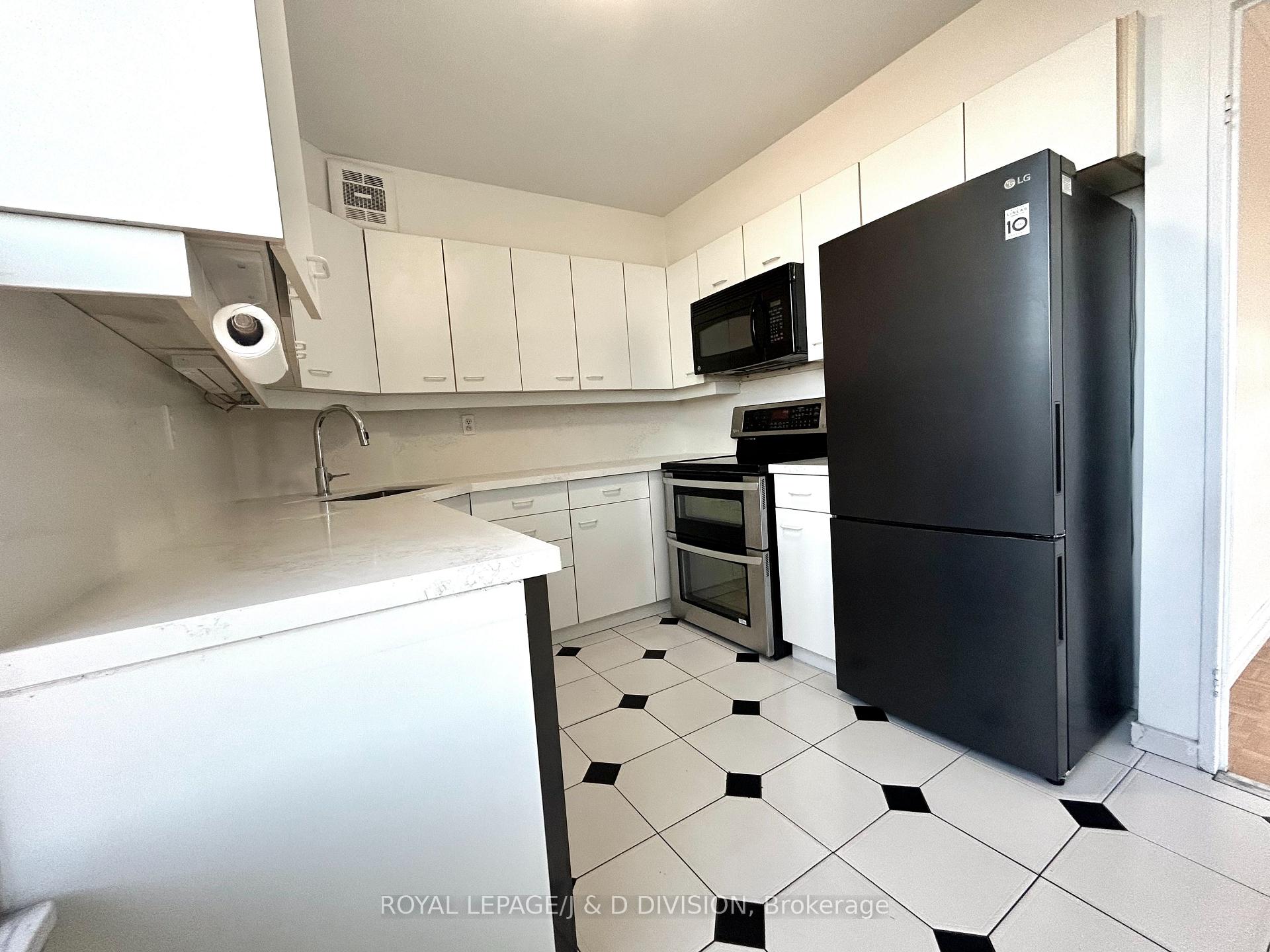 Photo 4 of Unit 505, 980 Broadview Avenue, Toronto, Broadview North — HOMEH