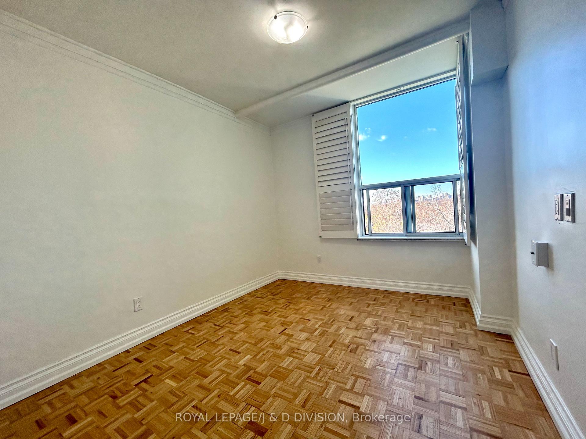 Photo 8 of Unit 505, 980 Broadview Avenue, Toronto, Broadview North — HOMEH