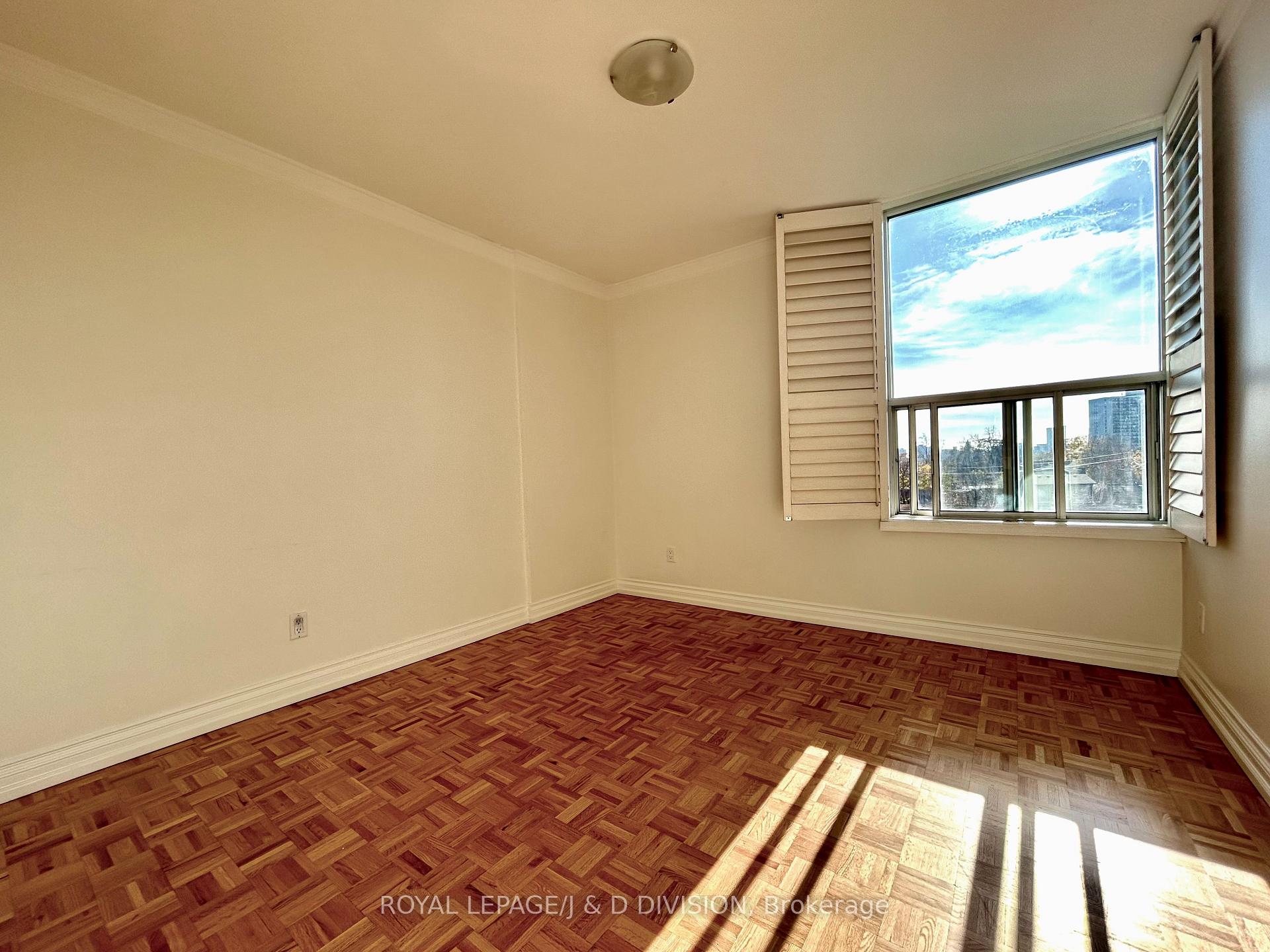 Photo 14 of Unit 505, 980 Broadview Avenue, Toronto, Broadview North — HOMEH