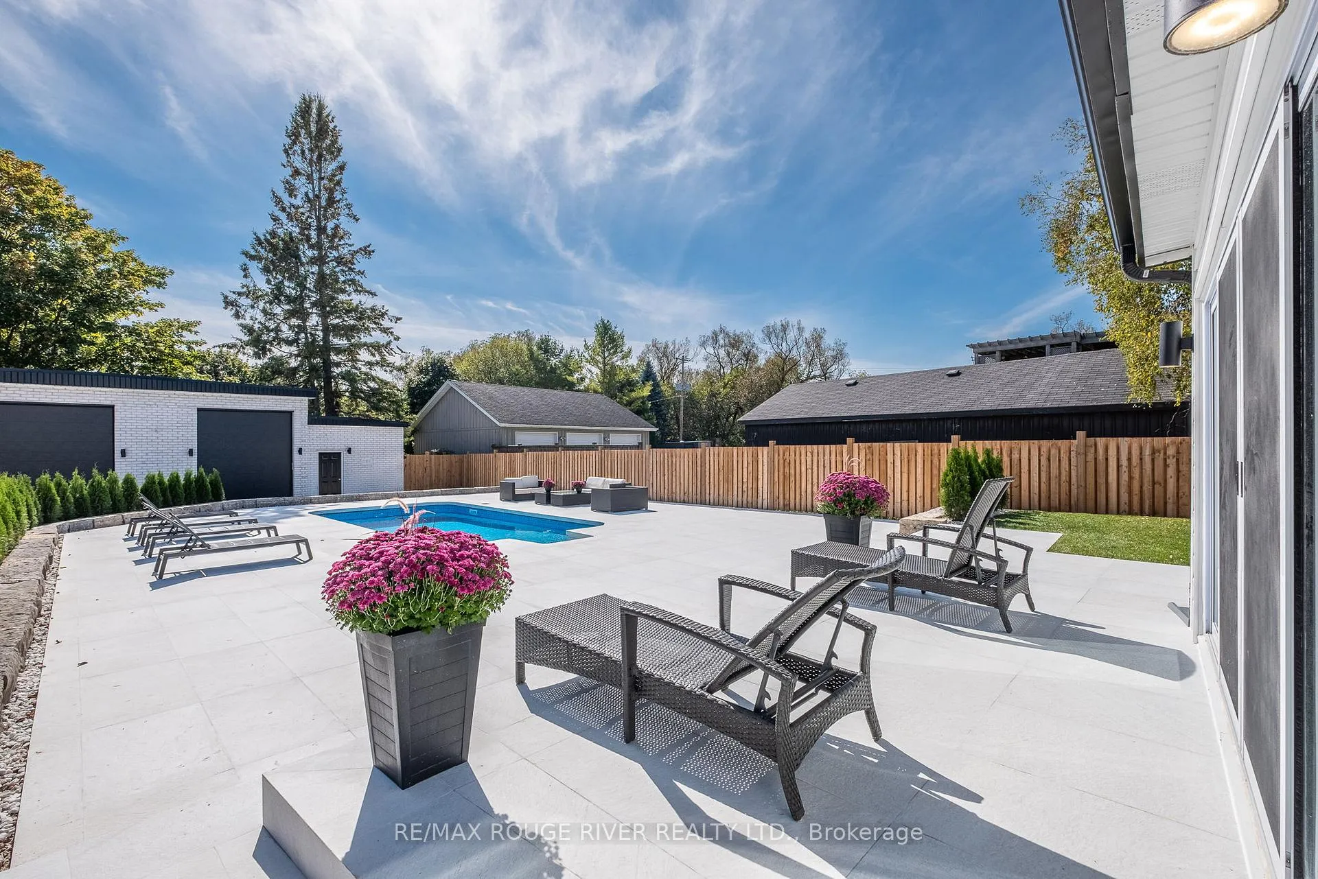 Photo 1 of 375 King Street W, Cobourg — HOMEH