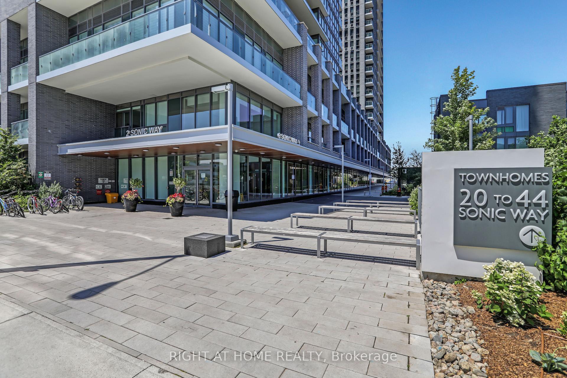 Photo 4 of Unit LP 2804, 2 Sonic Way, Toronto, Flemingdon Park — HOMEH