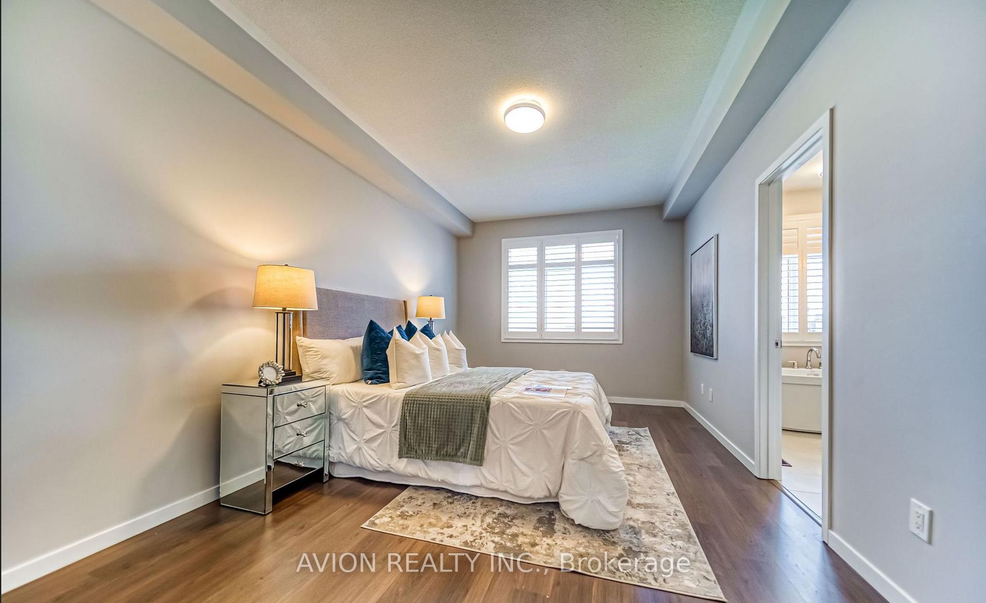 Photo 19 of 1256 Wellington Street E, Aurora, Bayview Northeast — HOMEH