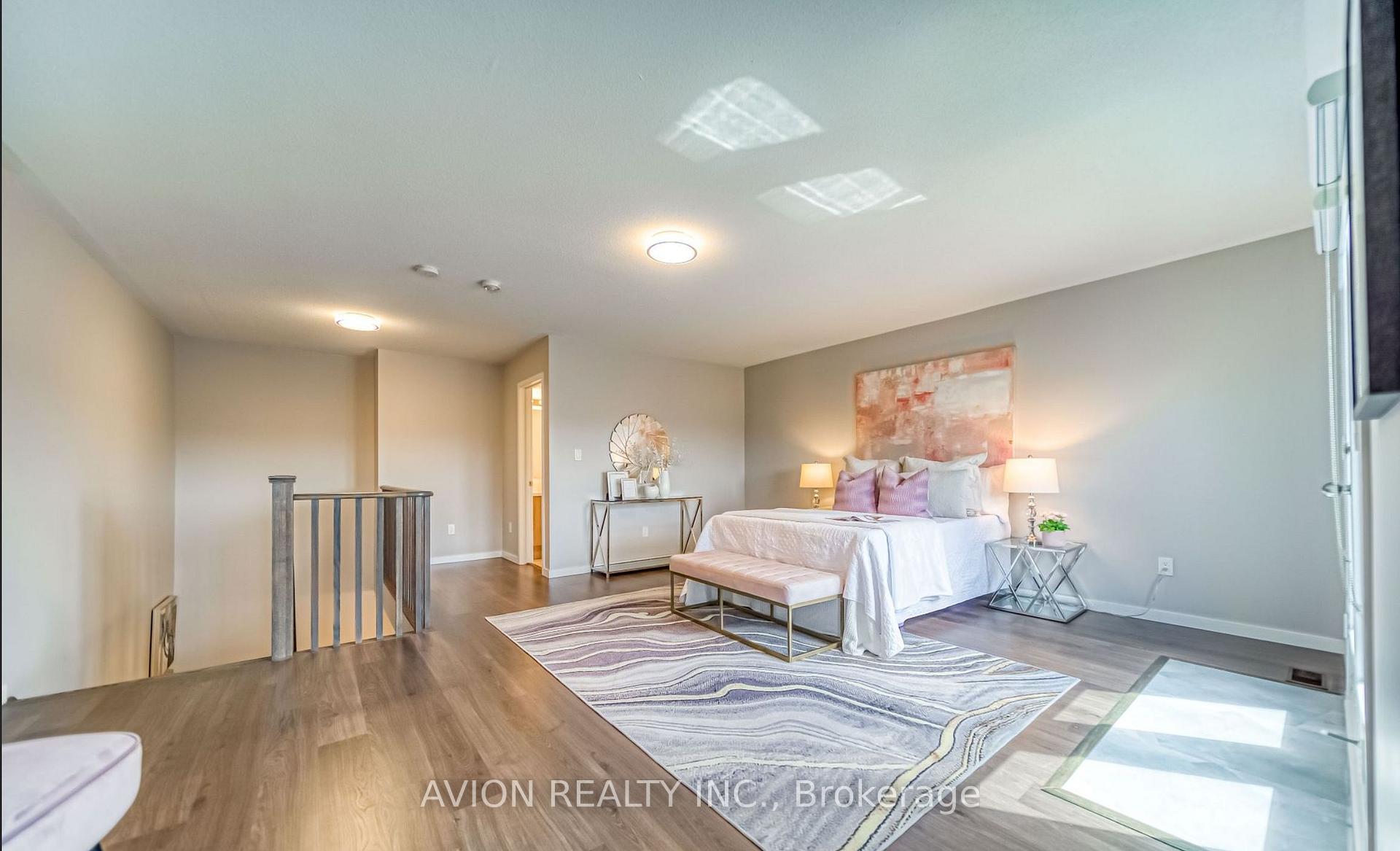 Photo 22 of 1256 Wellington Street E, Aurora, Bayview Northeast — HOMEH