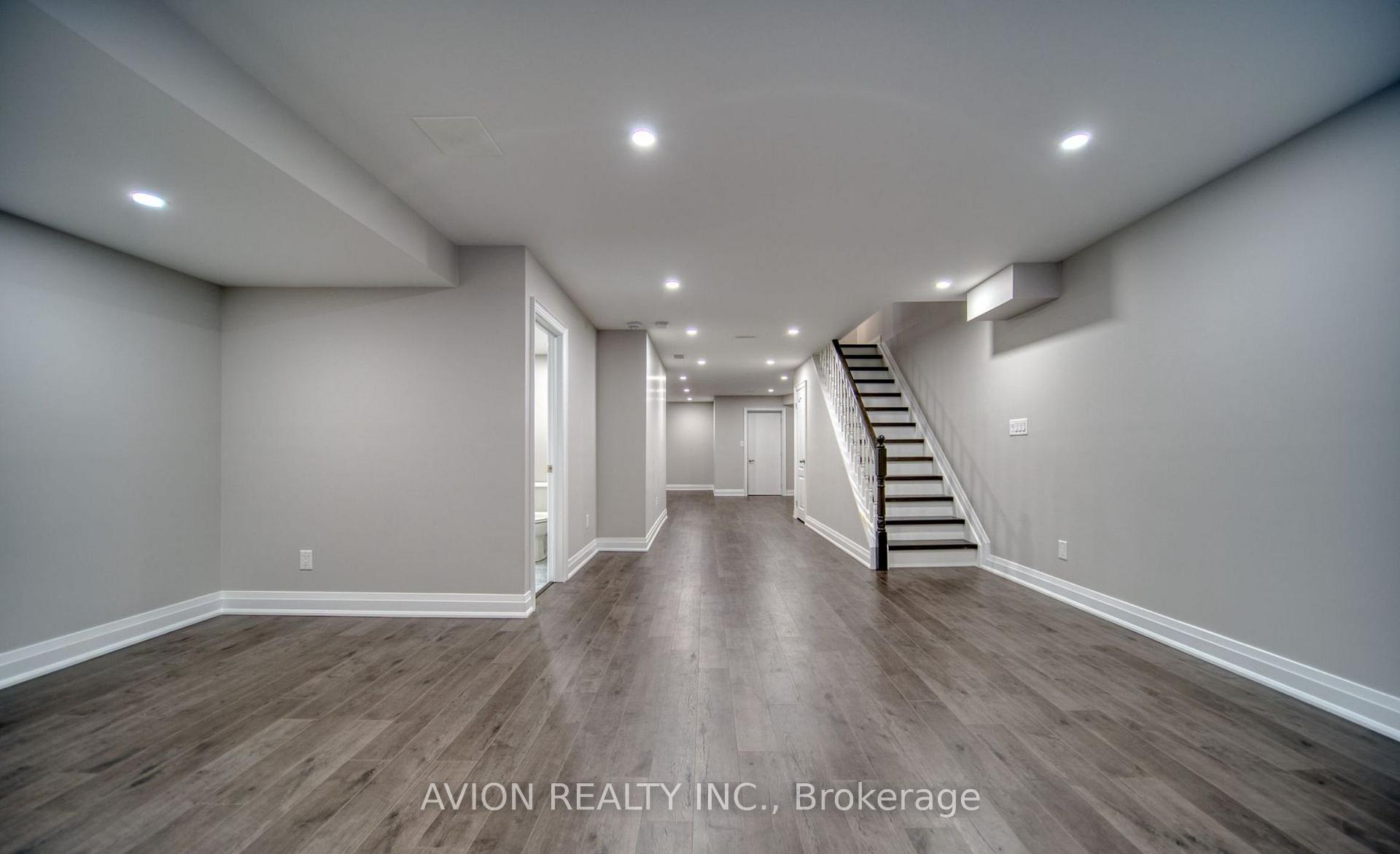 Photo 26 of 1256 Wellington Street E, Aurora, Bayview Northeast — HOMEH