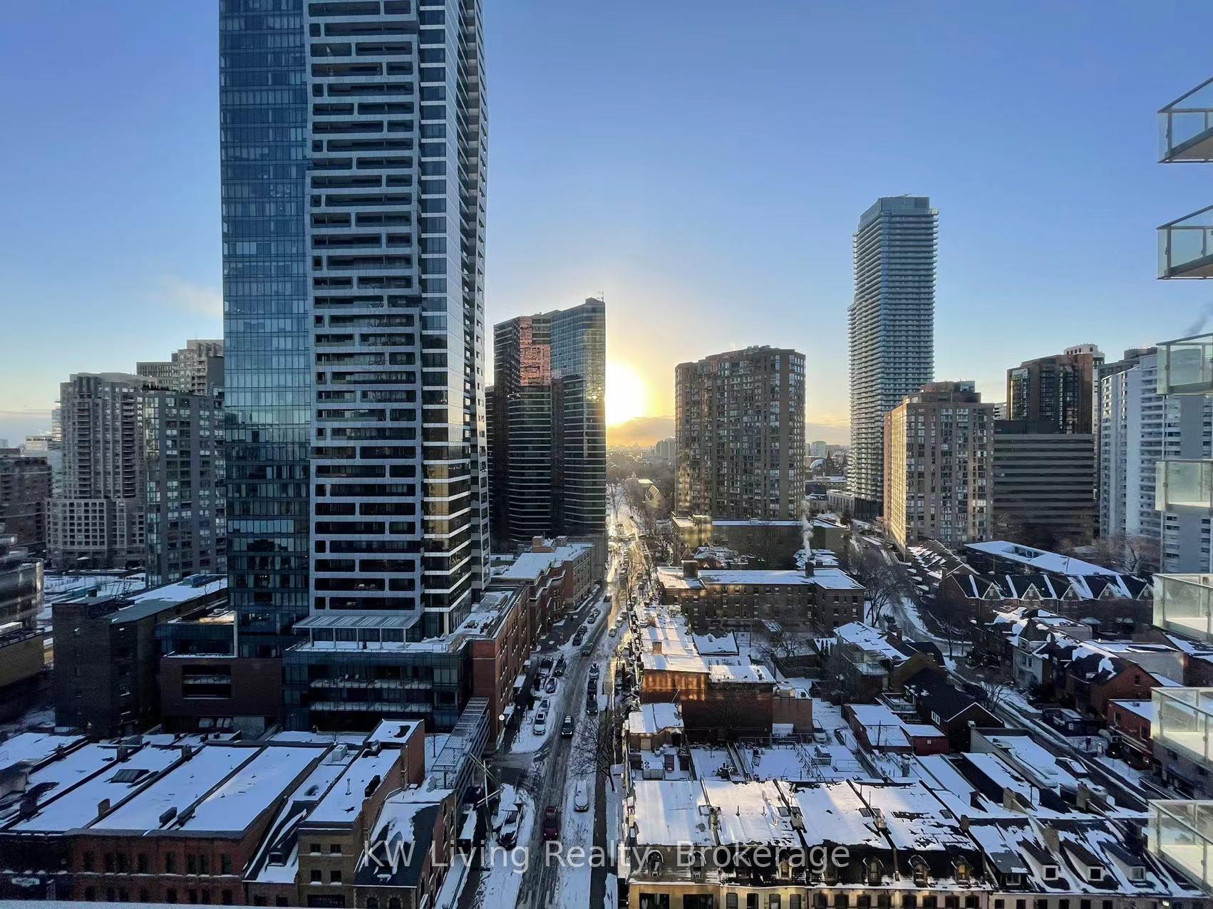 Photo 1 of Unit 1711, 3 Gloucester Street, Toronto, Church-Yonge Corridor — HOMEH