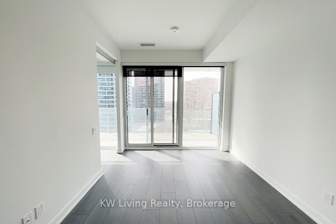 Photo 7 of Unit 1711, 3 Gloucester Street, Toronto, Church-Yonge Corridor — HOMEH