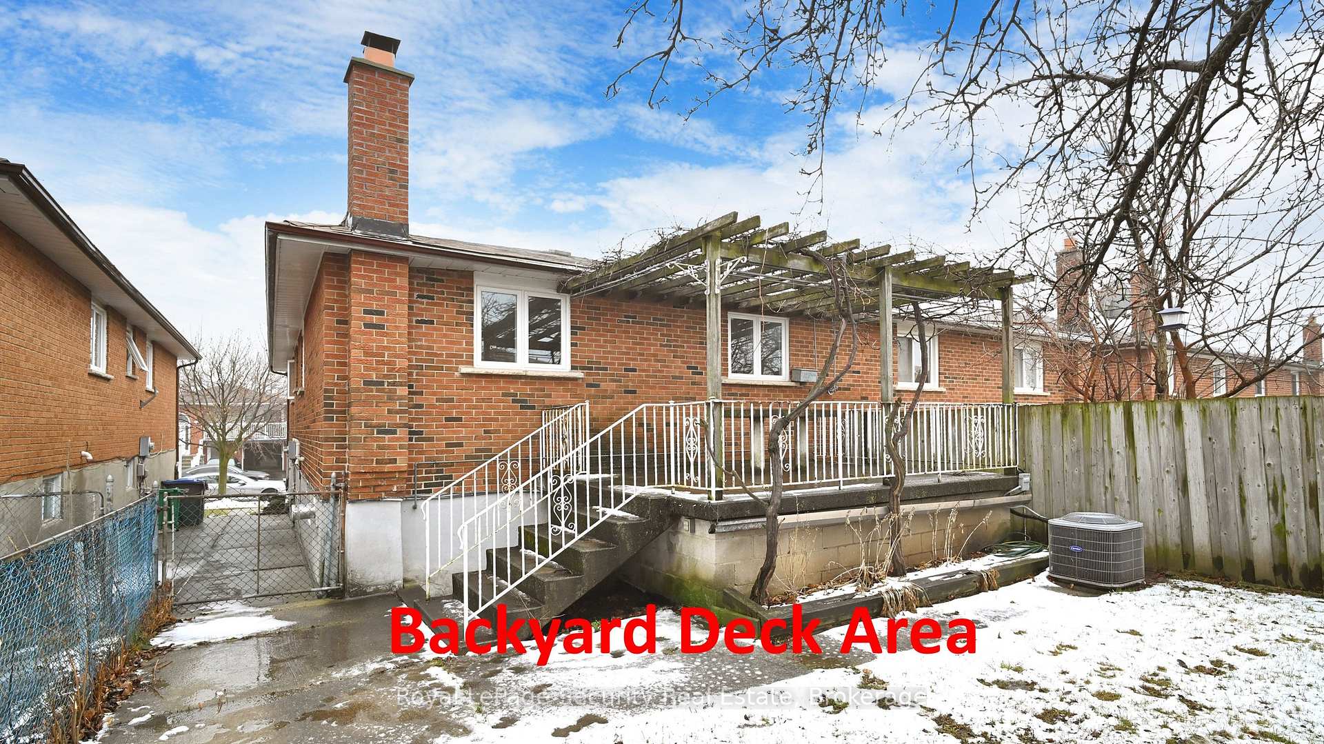 Photo 41 of 19 Radford Drive, Brampton, Brampton North — HOMEH