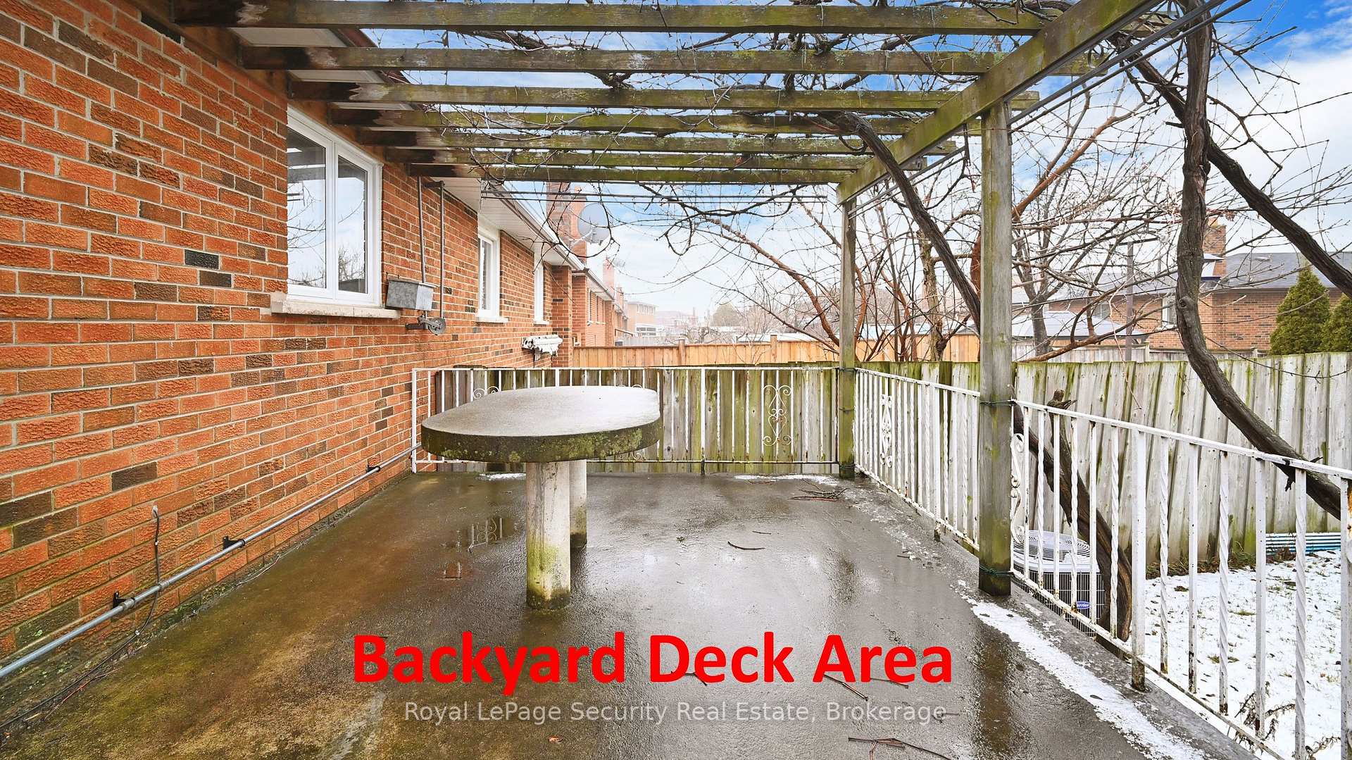 Photo 45 of 19 Radford Drive, Brampton, Brampton North — HOMEH