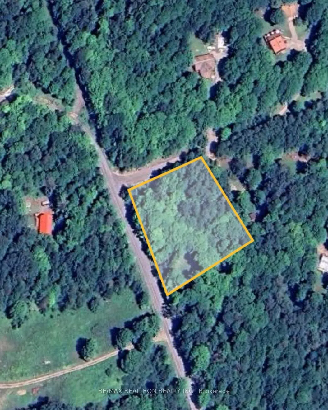 Front of 1133 Bushwolf Lake Road