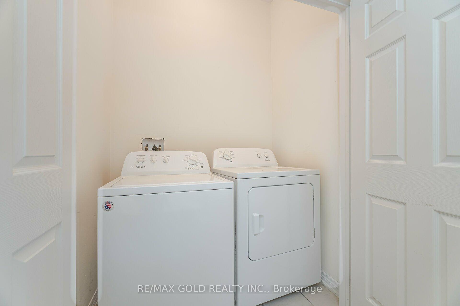 Photo 20 of 63 Frenchpark Circle, Brampton, Credit Valley — HOMEH