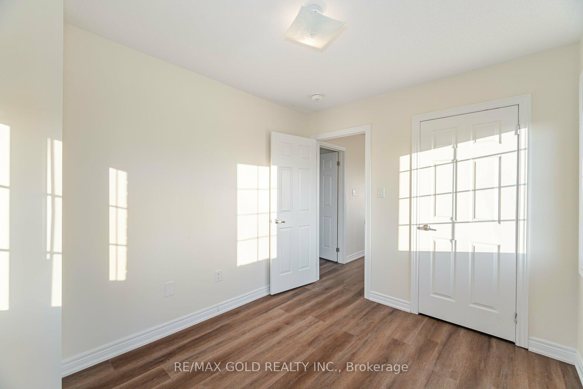 Photo 32 of 63 Frenchpark Circle, Brampton, Credit Valley — HOMEH