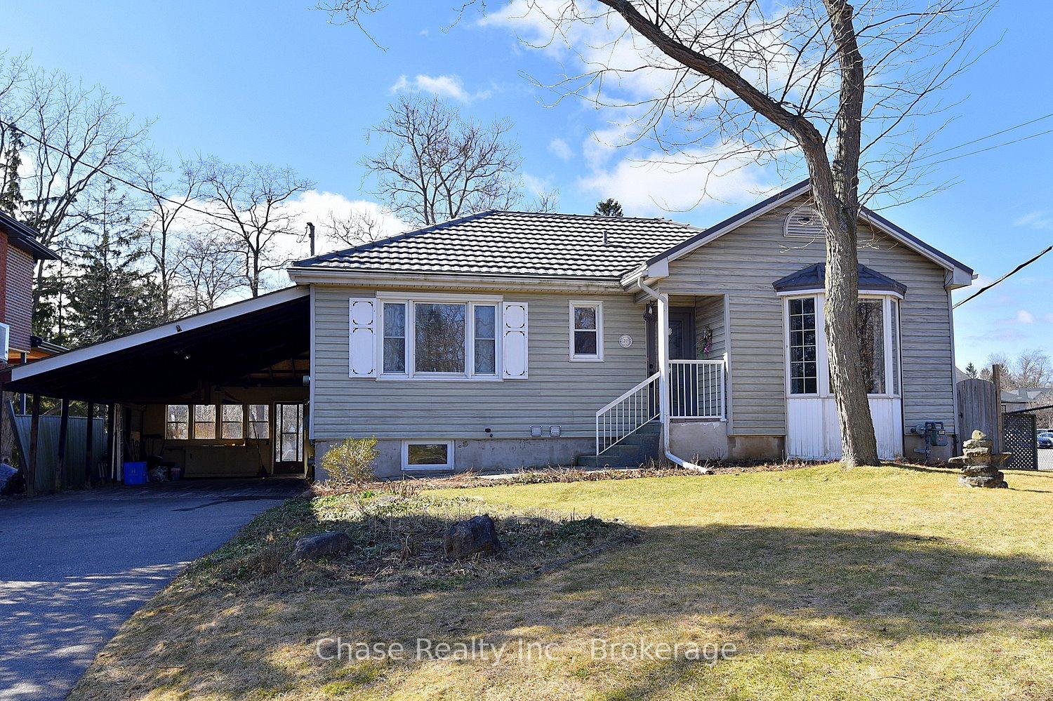 Photo 2 of 20 Lorne Avenue, Hamilton, Ancaster — HOMEH