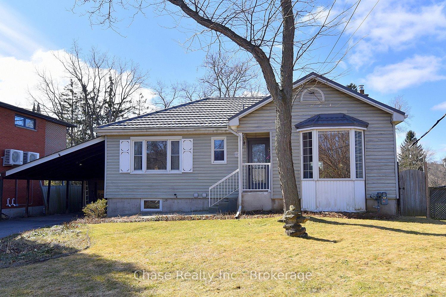 Photo 4 of 20 Lorne Avenue, Hamilton, Ancaster — HOMEH