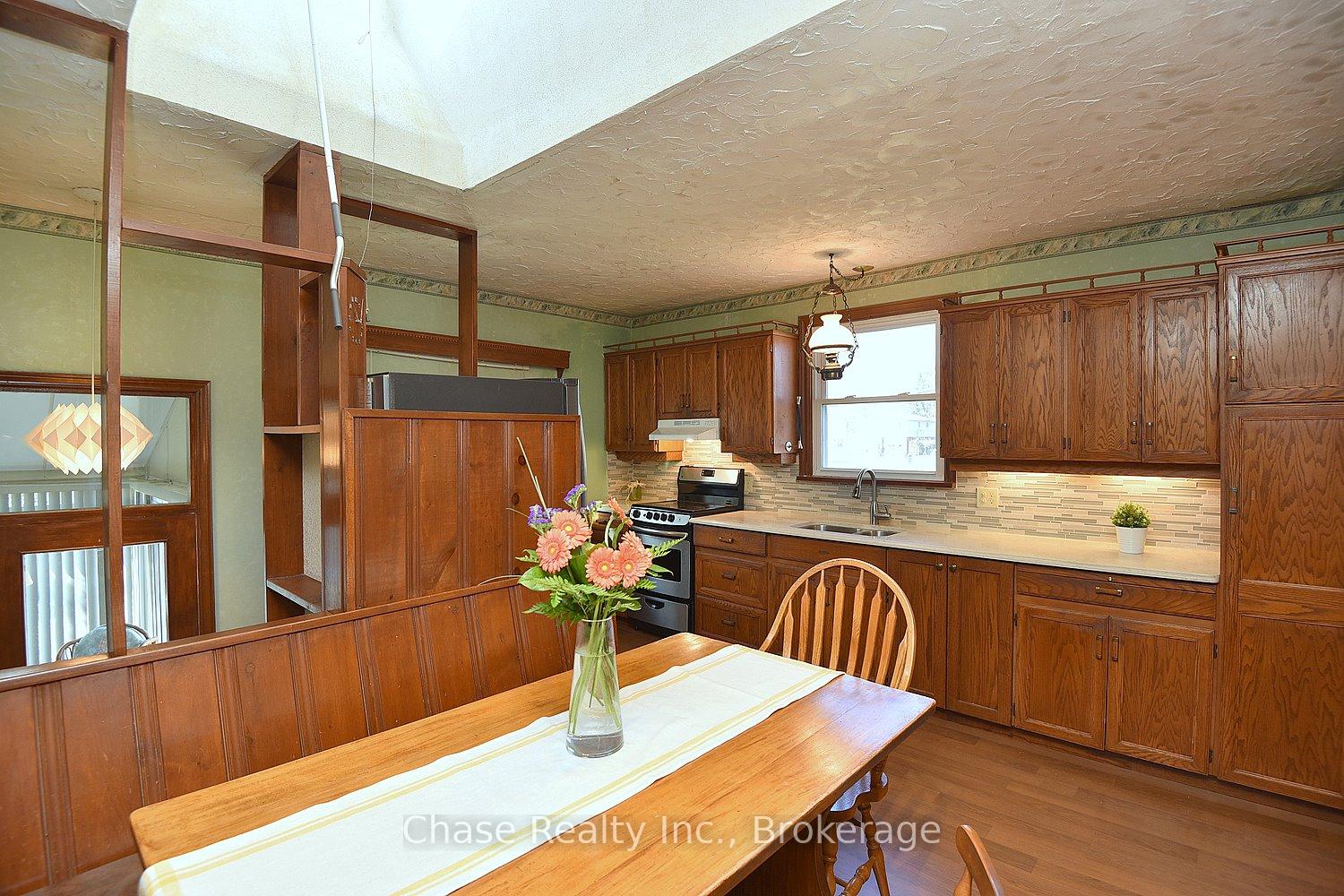 Photo 20 of 20 Lorne Avenue, Hamilton, Ancaster — HOMEH