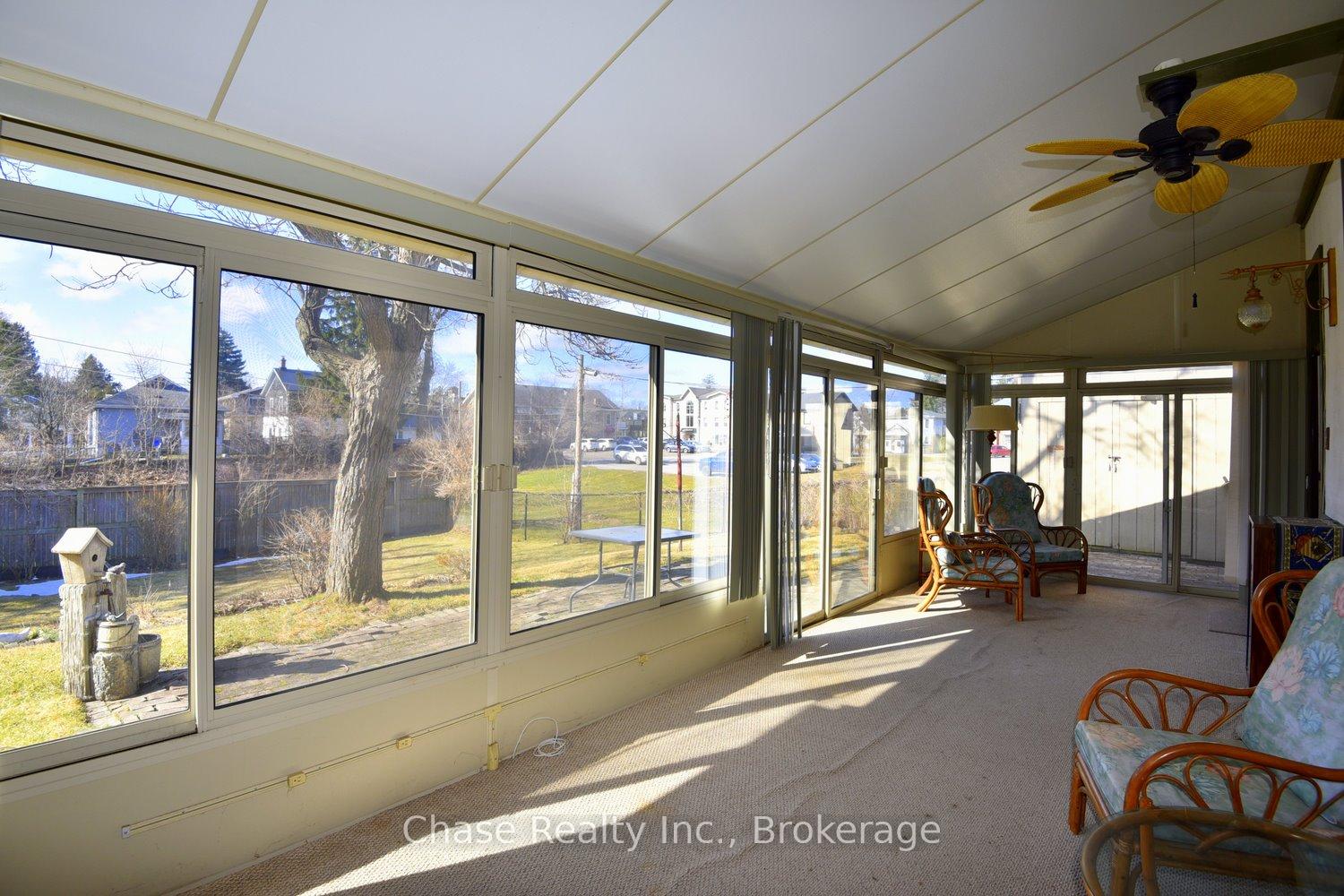 Photo 23 of 20 Lorne Avenue, Hamilton, Ancaster — HOMEH