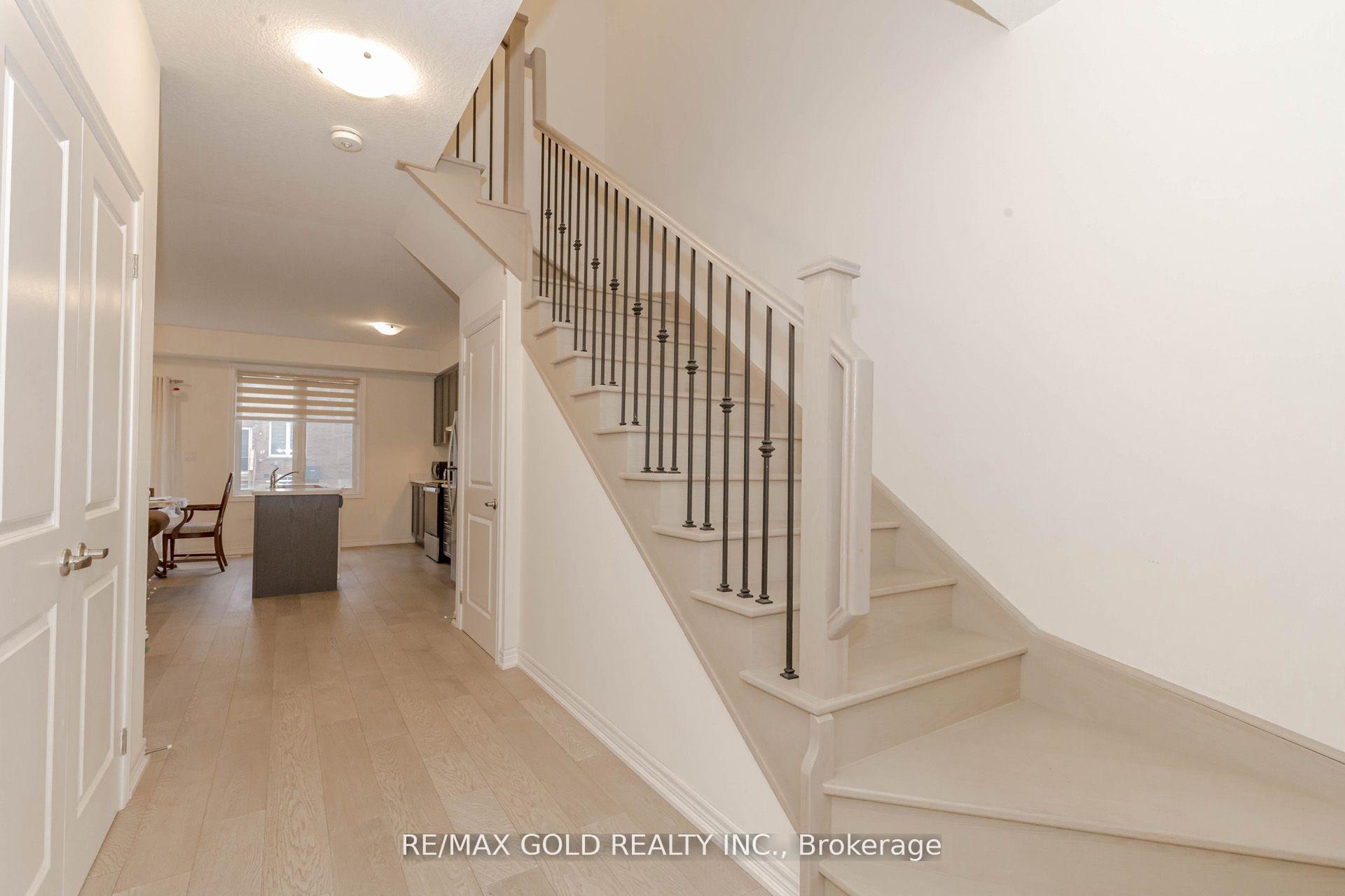 Photo 5 of 157 Sonoma Lane, Hamilton, Stoney Creek — HOMEH
