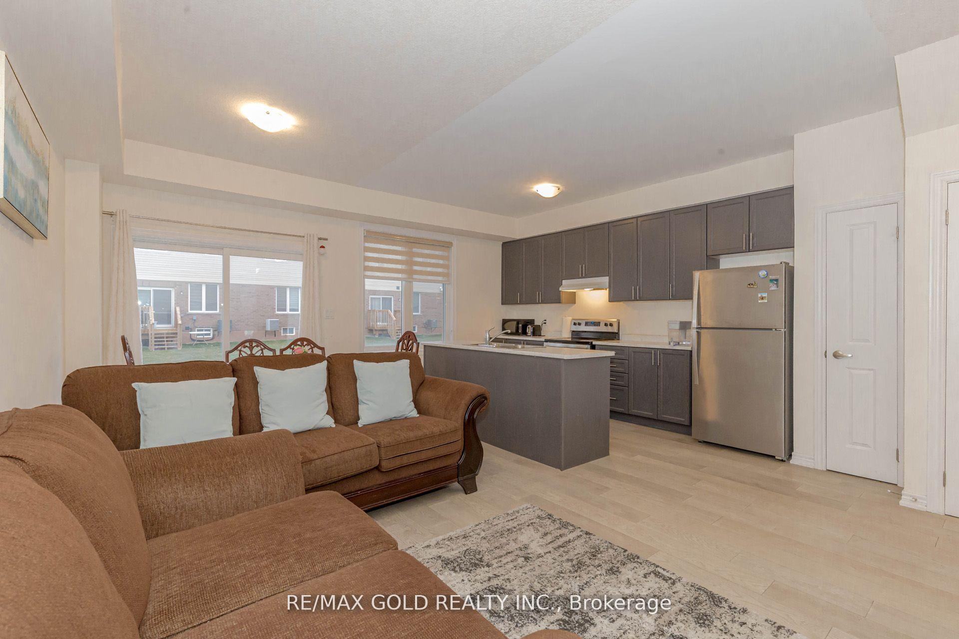 Photo 8 of 157 Sonoma Lane, Hamilton, Stoney Creek — HOMEH