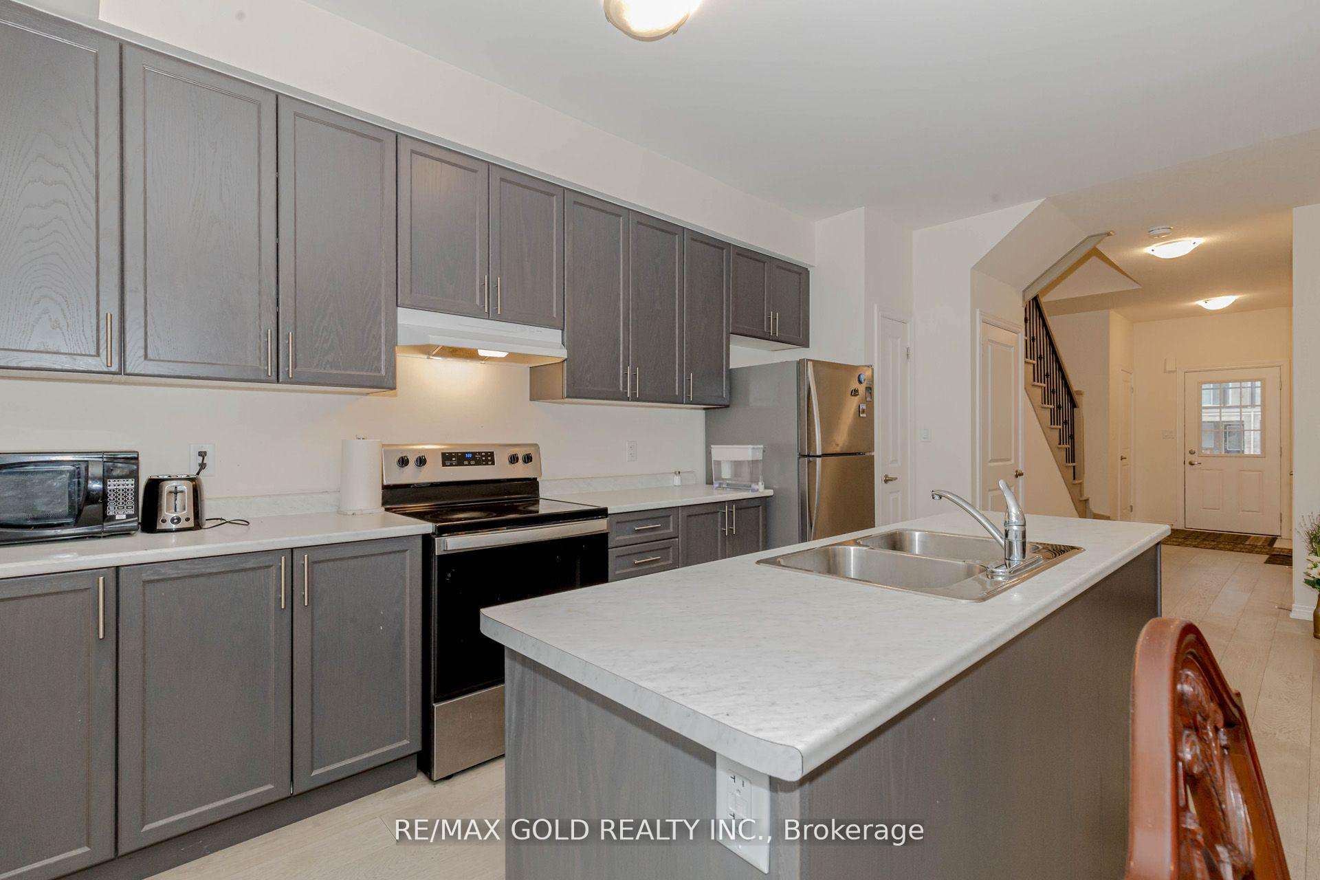 Photo 17 of 157 Sonoma Lane, Hamilton, Stoney Creek — HOMEH