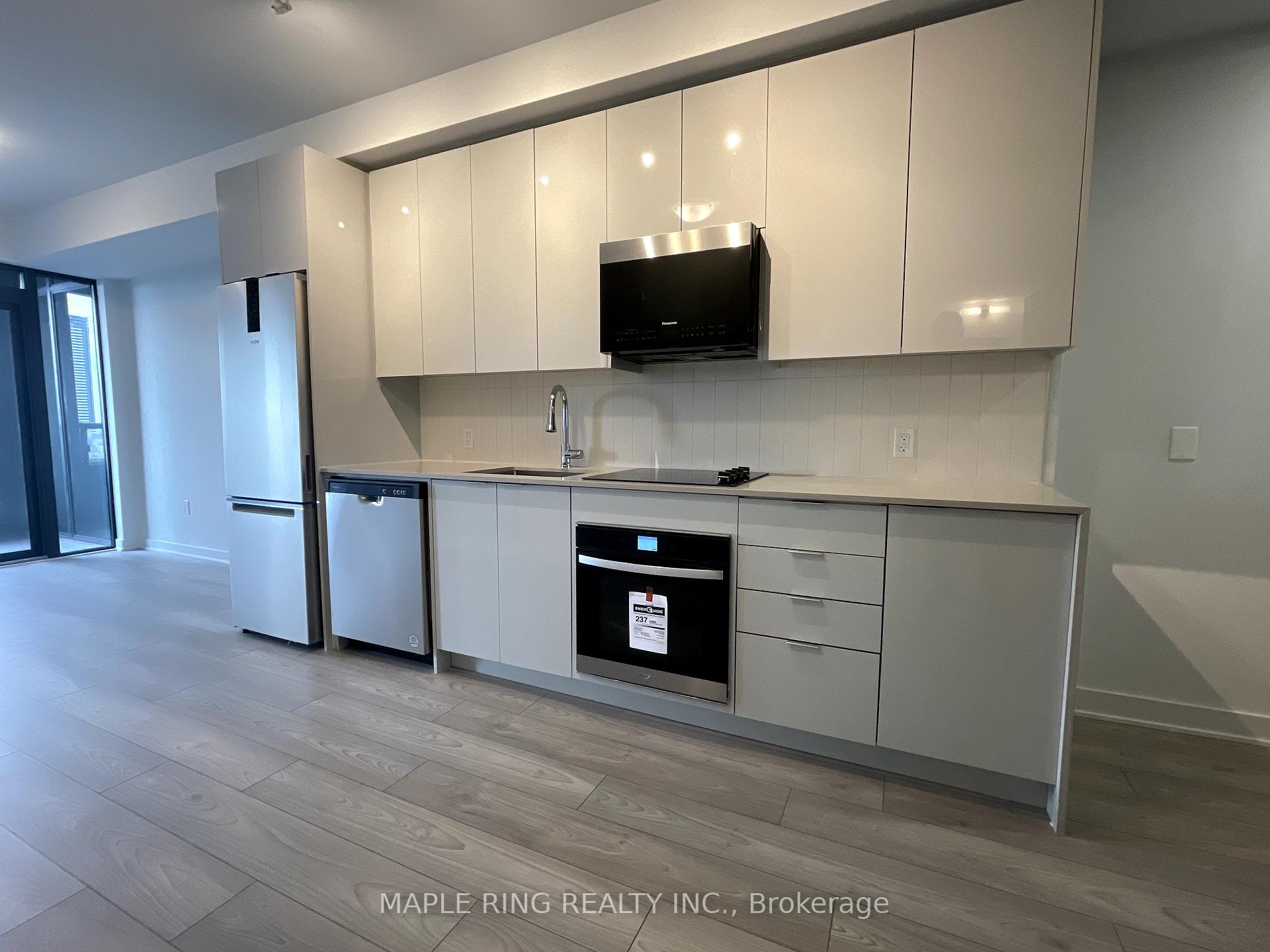 Photo 3 of Unit 501, 2920 Highway 7 Road, Vaughan, Concord — HOMEH