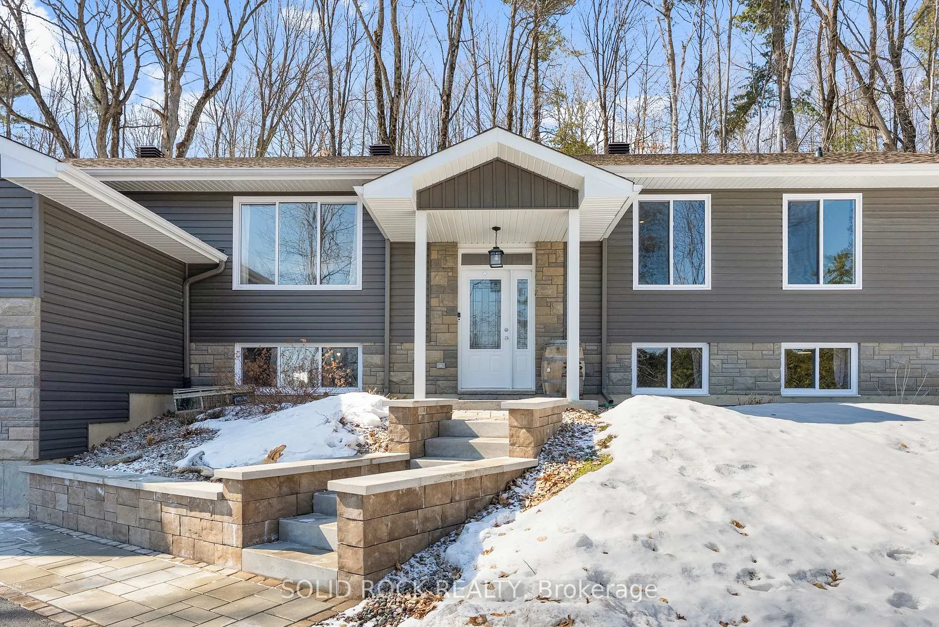 Photo 2 of 1775 River Road, McNab/Braeside, Mcnab/Braeside Twps — HOMEH