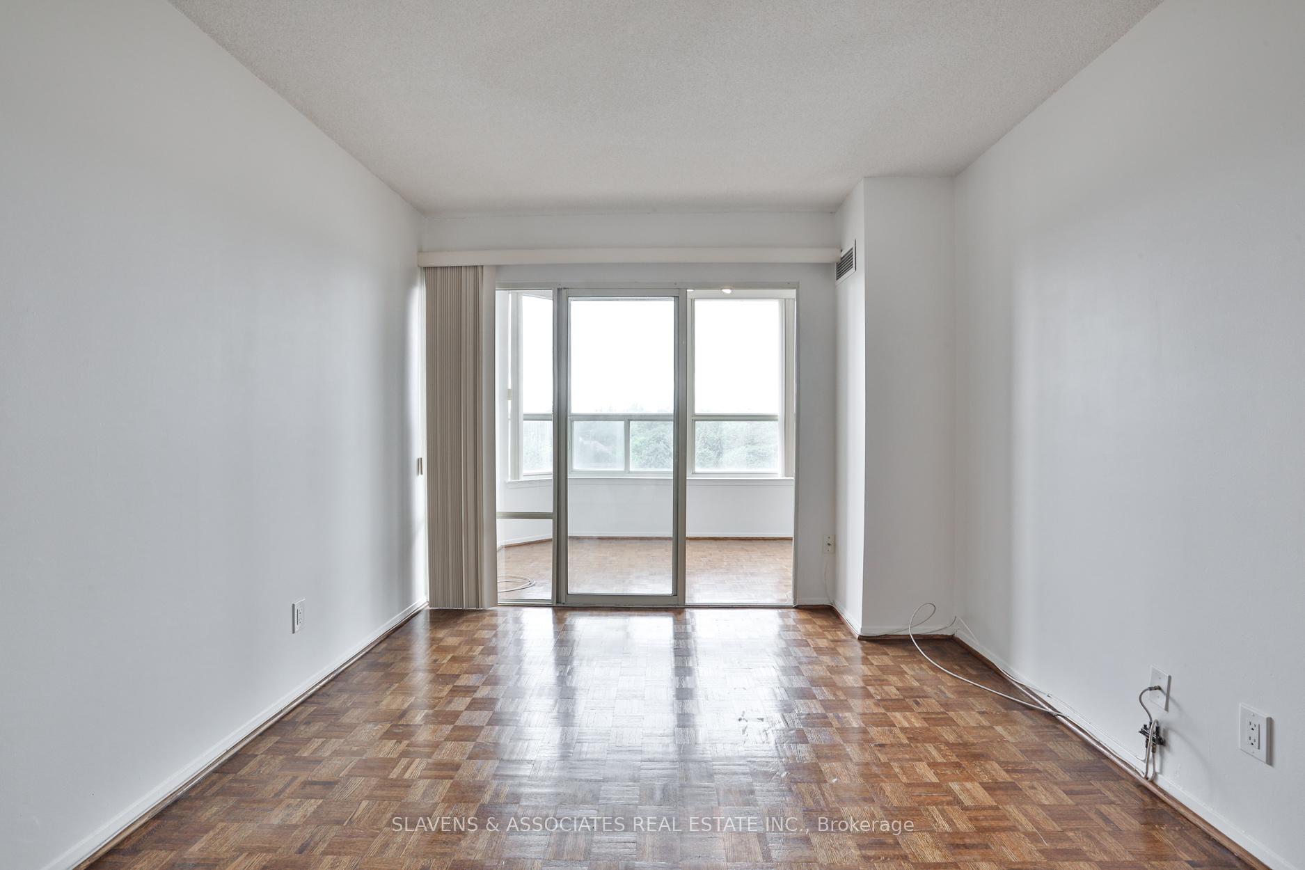 Photo 19 of Unit 717, 268 Ridley Boulevard, Toronto, Bedford Park-Nortown — HOMEH