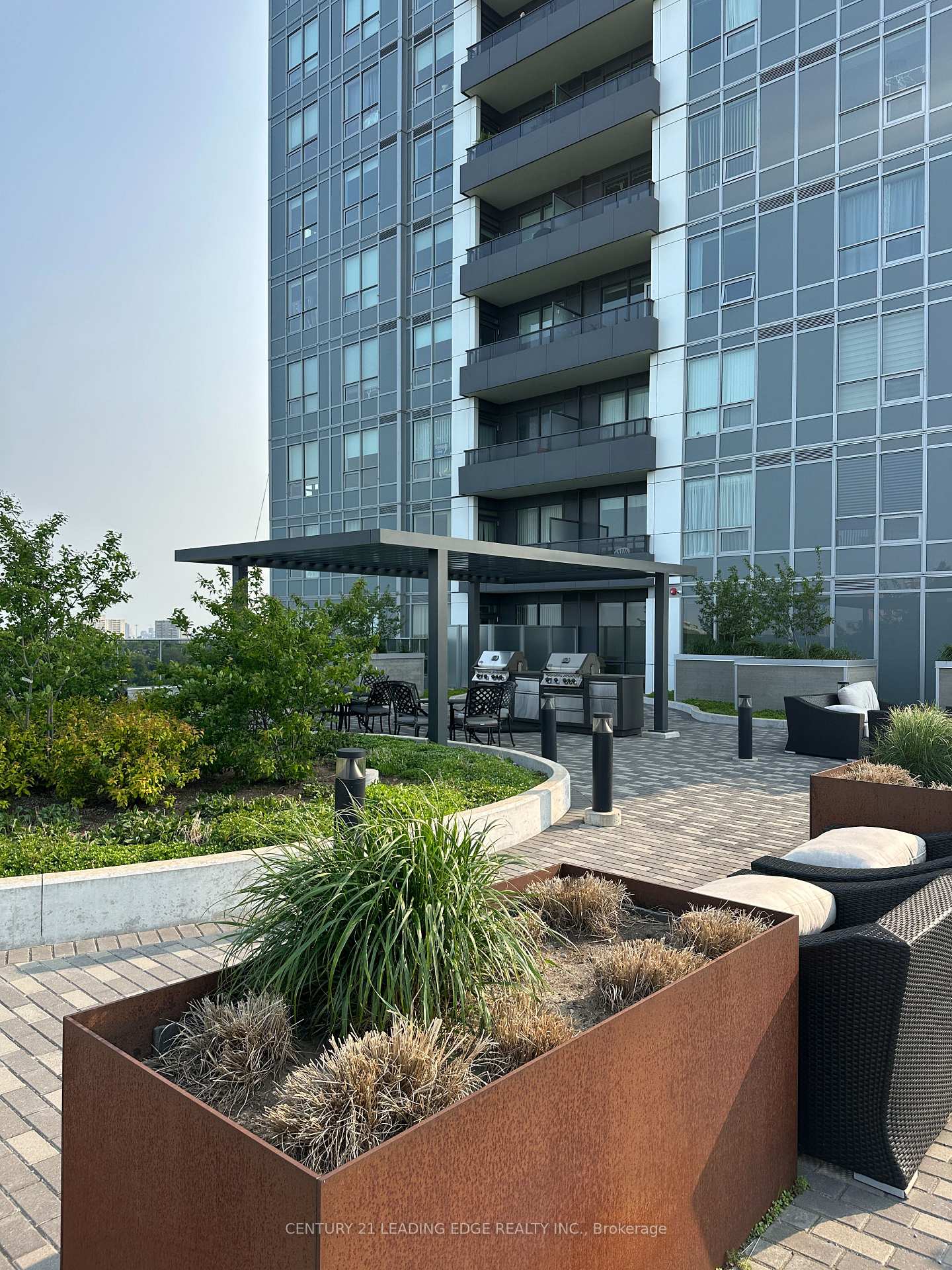 Front of Unit 827, 3121 Sheppard Avenue E