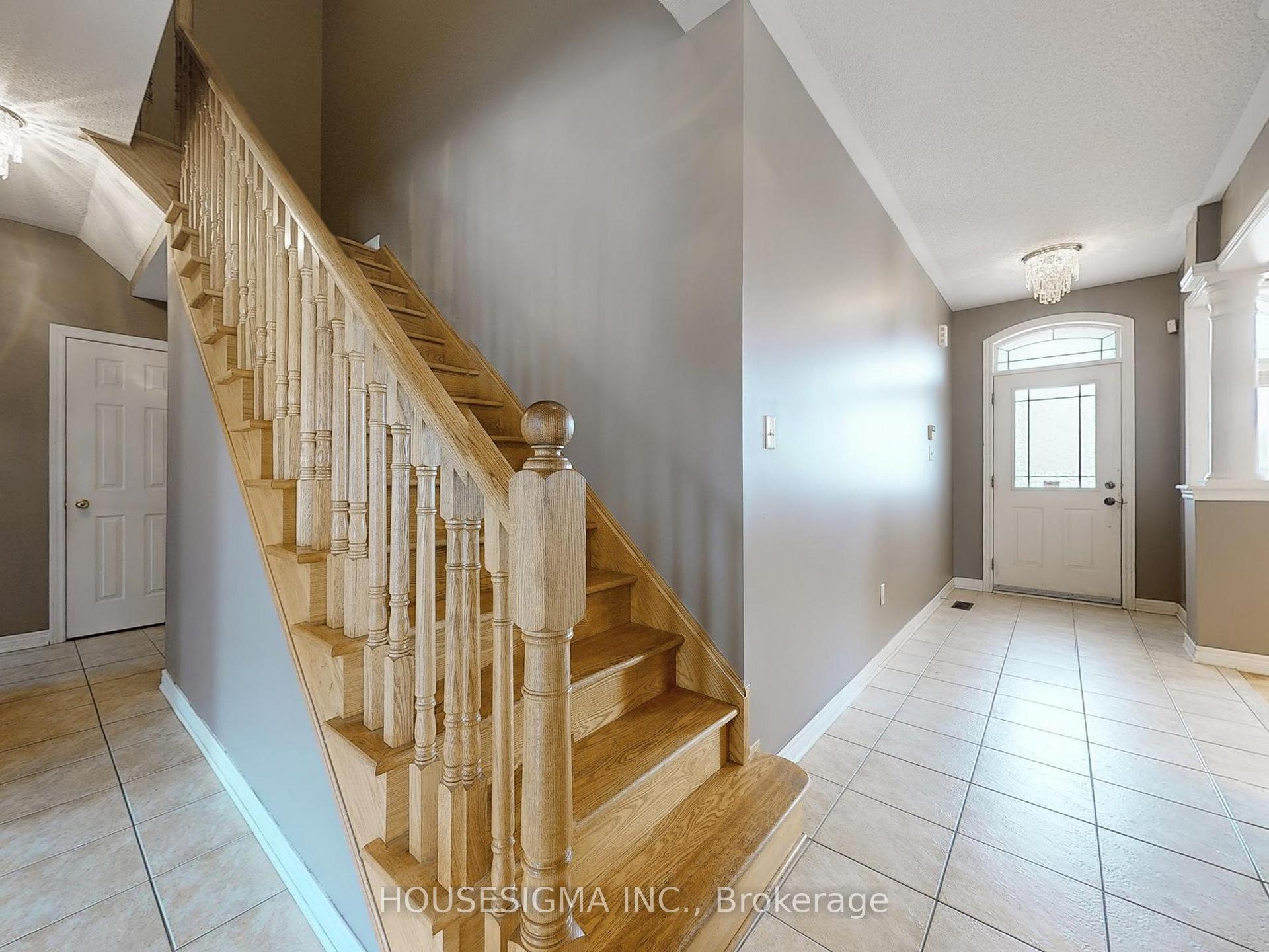 Photo 14 of 31 Braddock Drive, Brampton, Fletcher's Meadow — HOMEH