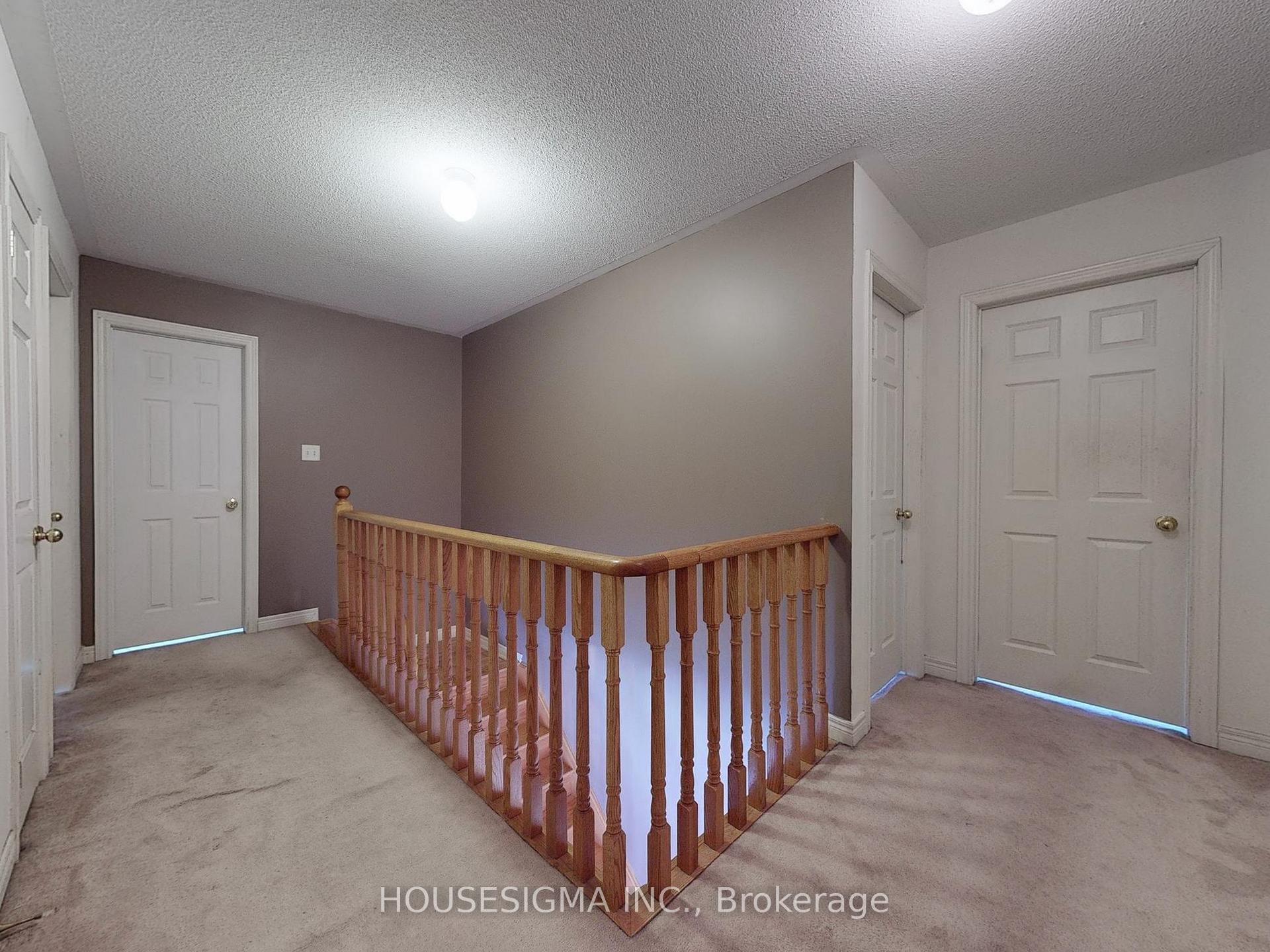 Photo 15 of 31 Braddock Drive, Brampton, Fletcher's Meadow — HOMEH