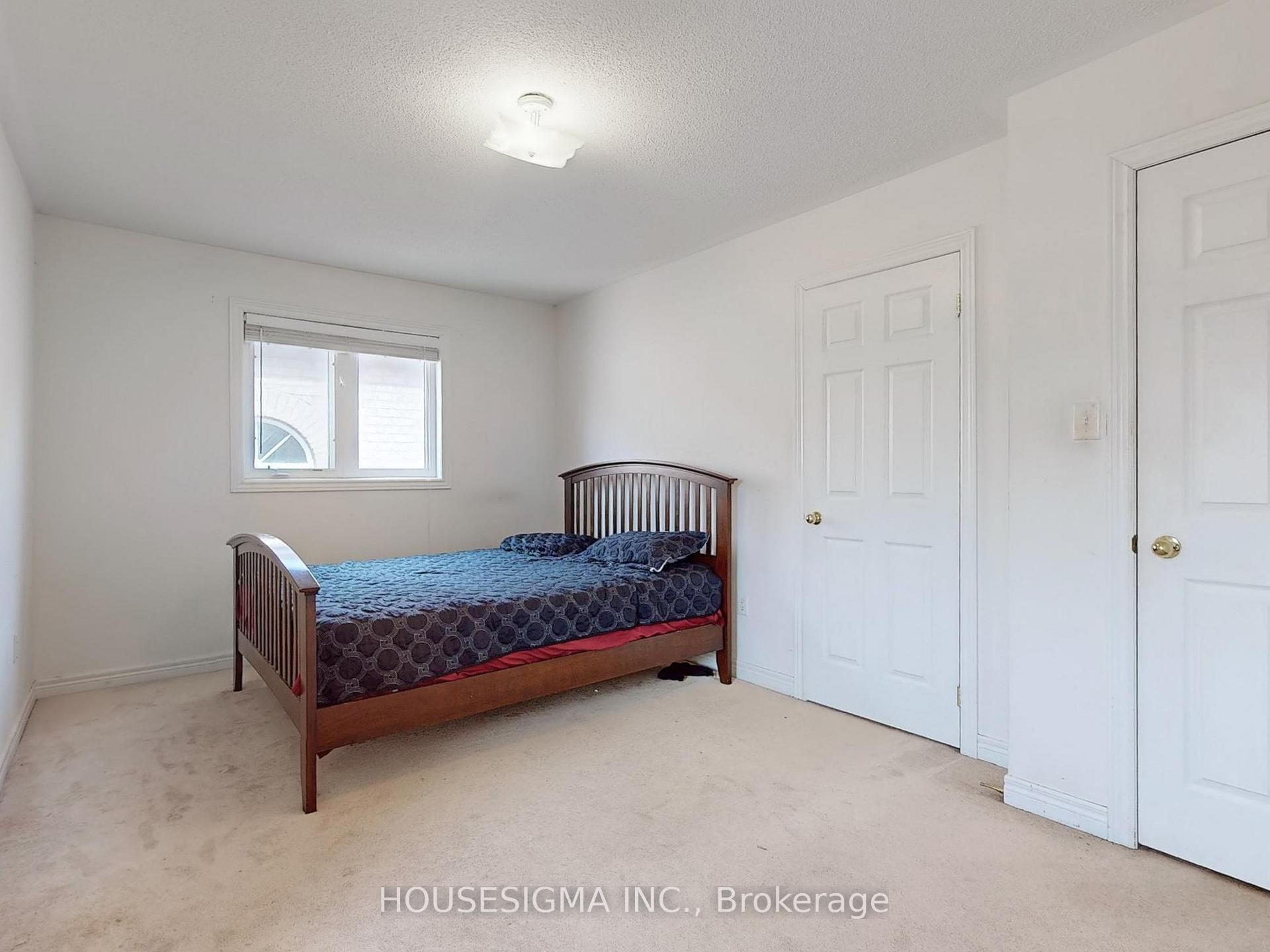 Photo 20 of 31 Braddock Drive, Brampton, Fletcher's Meadow — HOMEH