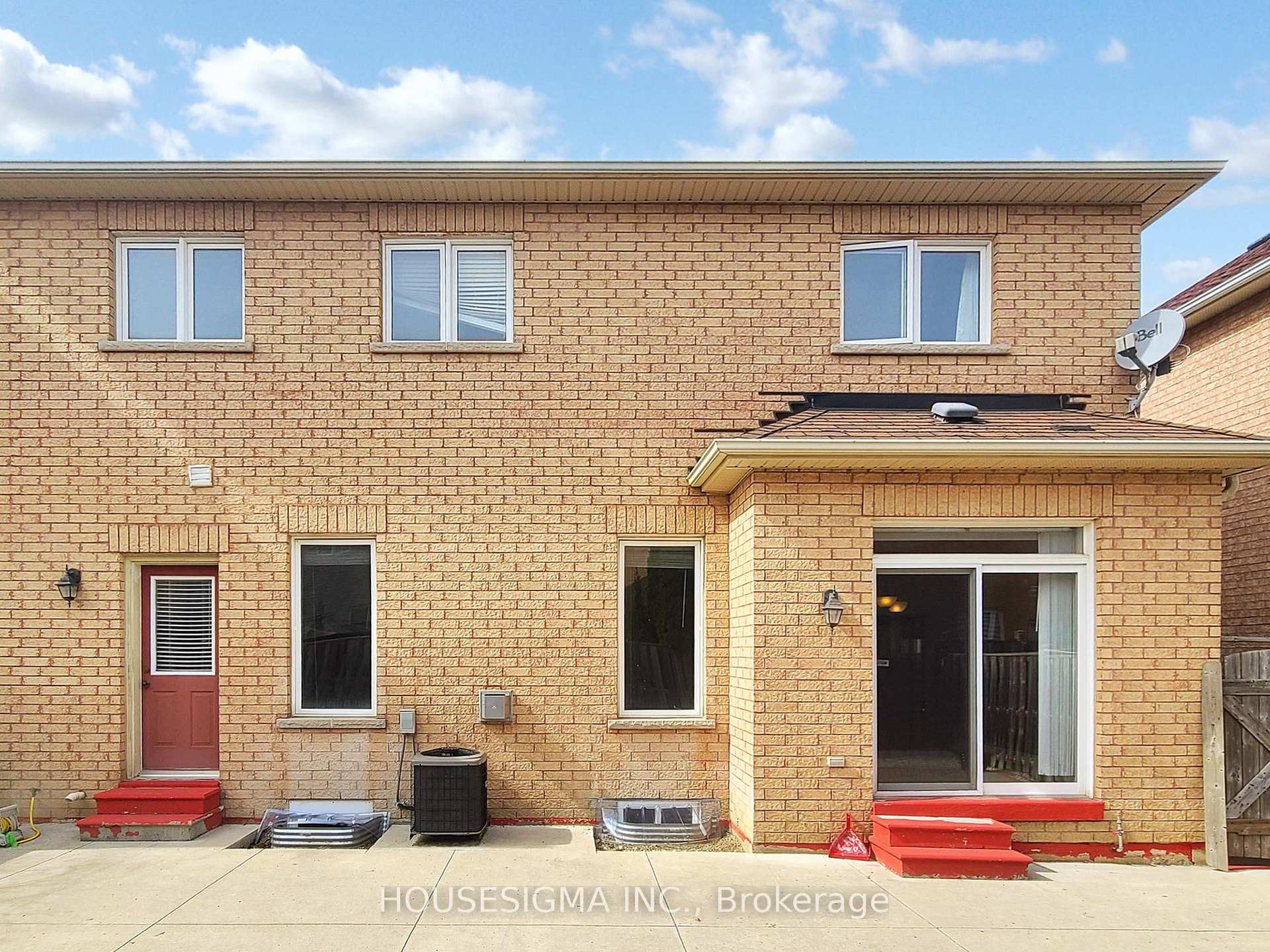 Photo 26 of 31 Braddock Drive, Brampton, Fletcher's Meadow — HOMEH