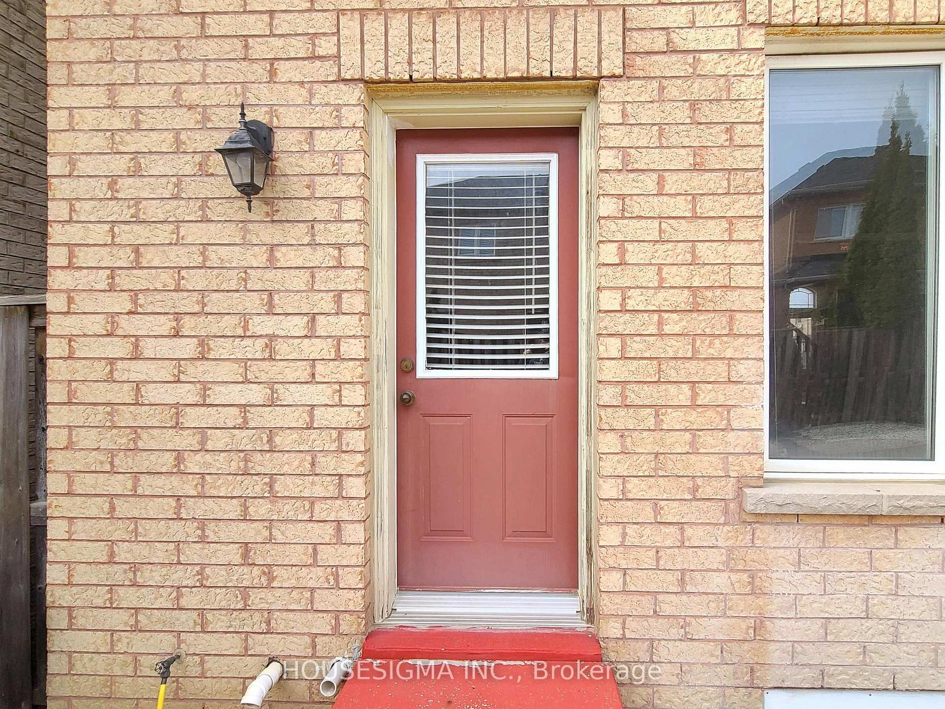 Photo 28 of 31 Braddock Drive, Brampton, Fletcher's Meadow — HOMEH