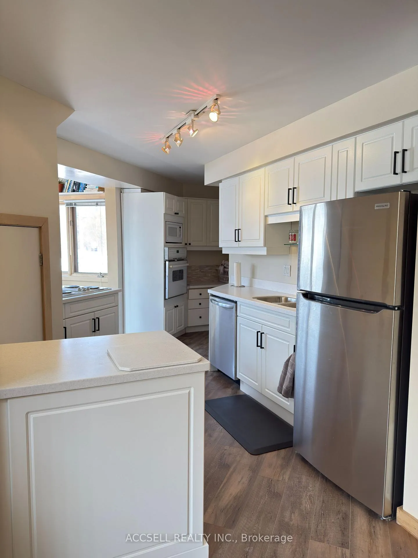 Photo 7 of Unit 21, 374 Edith Cavell Boulevard, Central Elgin, Rural Central Elgin — HOMEH