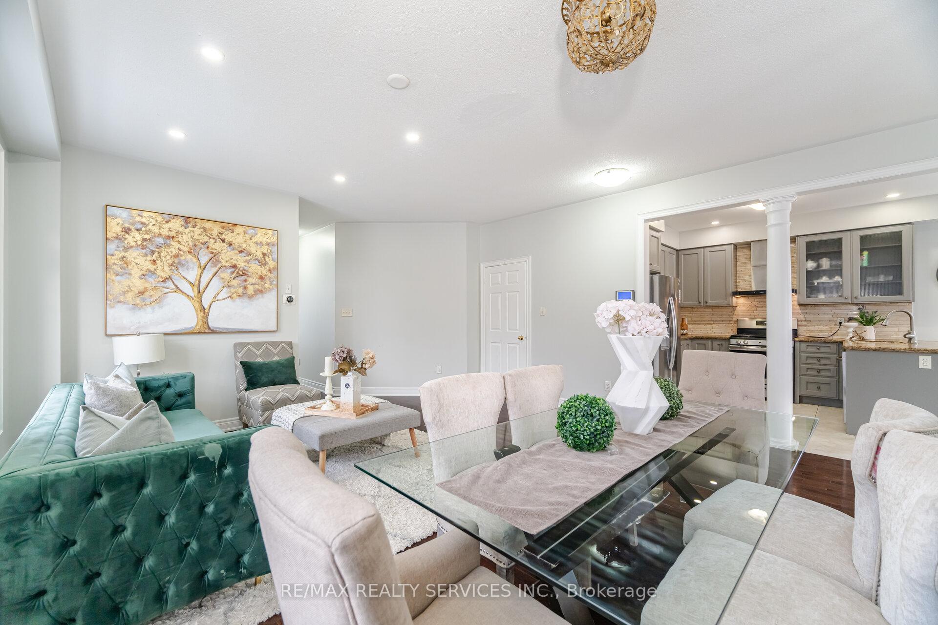Photo 14 of 1 Ballyhaise Crescent, Brampton, Credit Valley — HOMEH